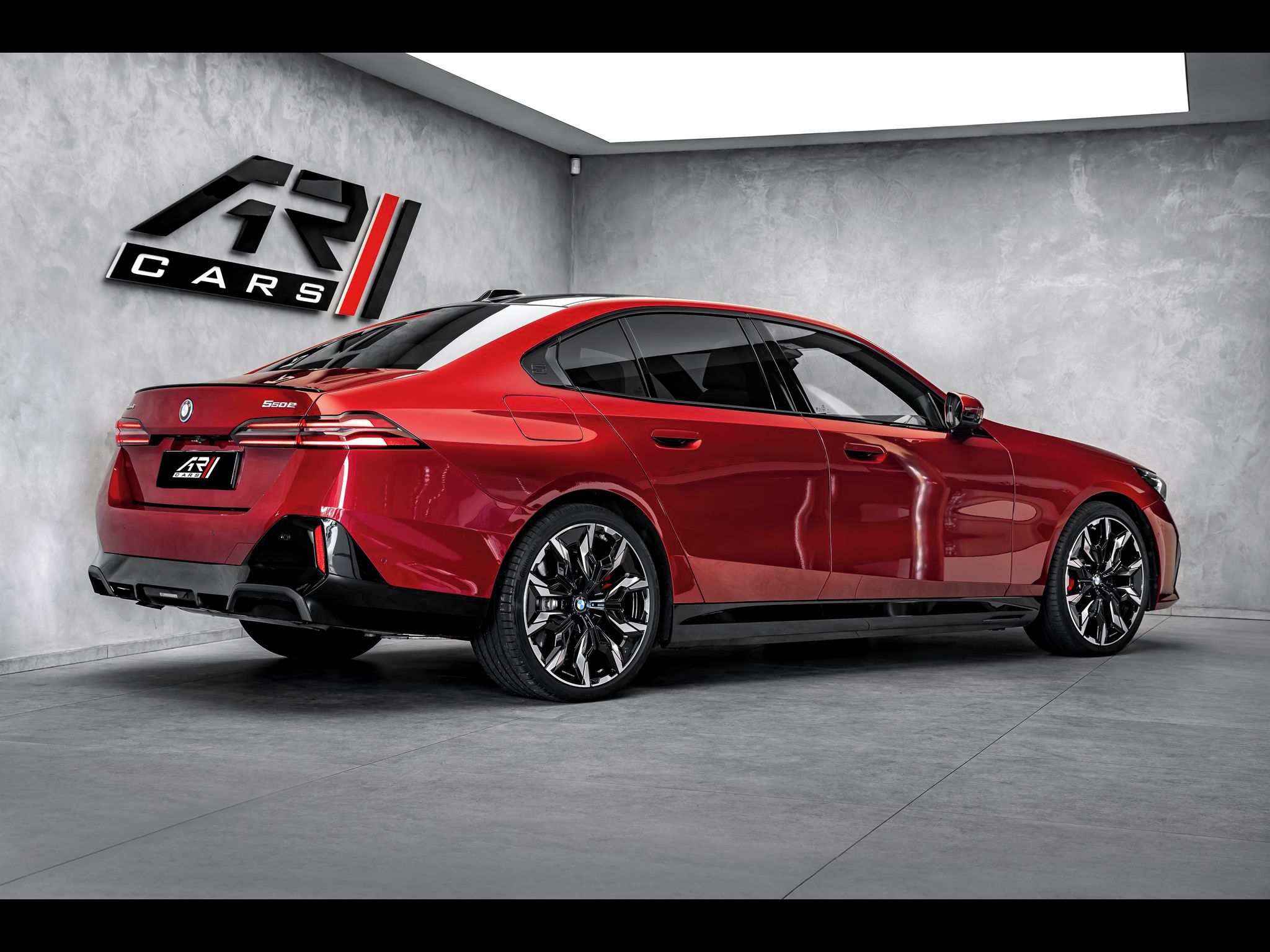 BMW Řada 5, 550 e xDrive - fotka 5