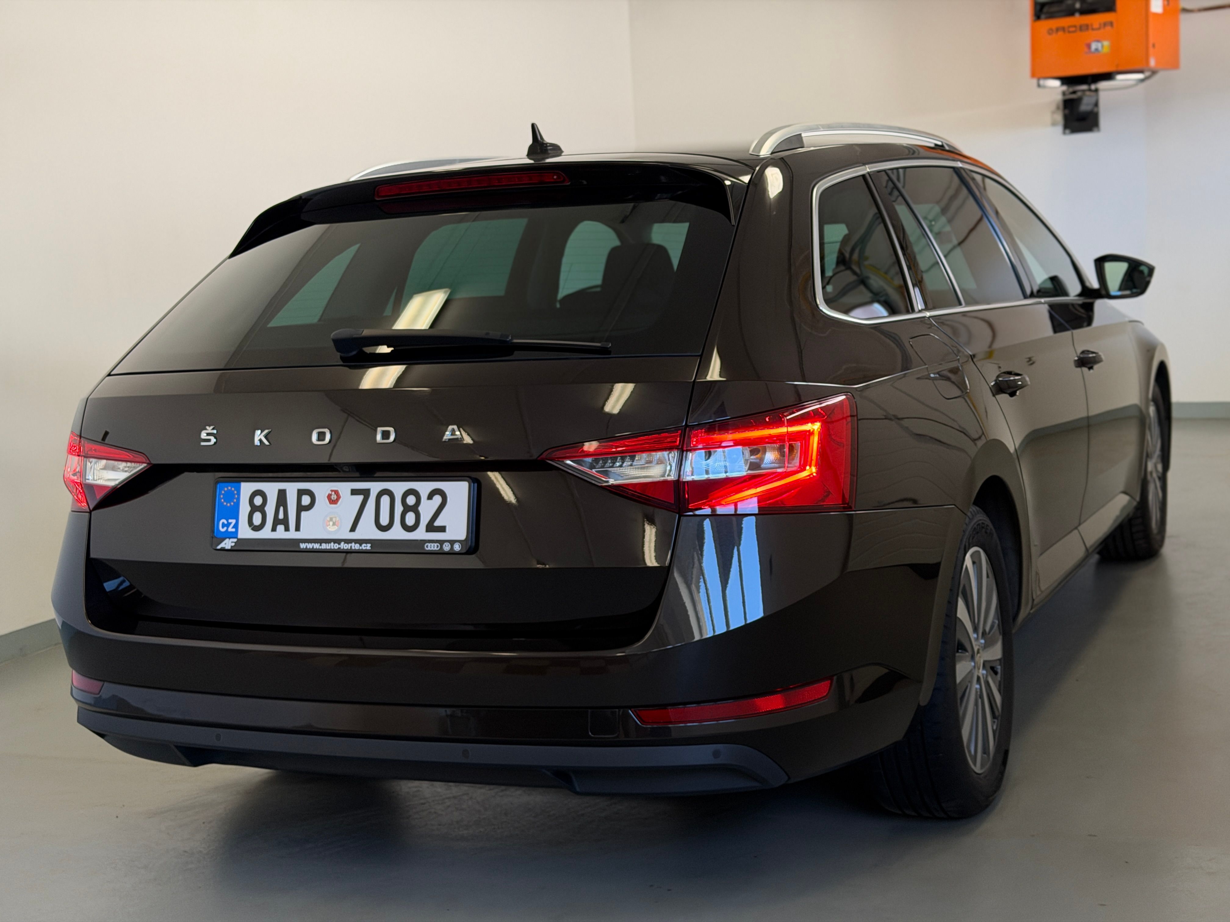 Škoda Superb, STYLE 2,0 TDI 110kW Tažné - fotka 5