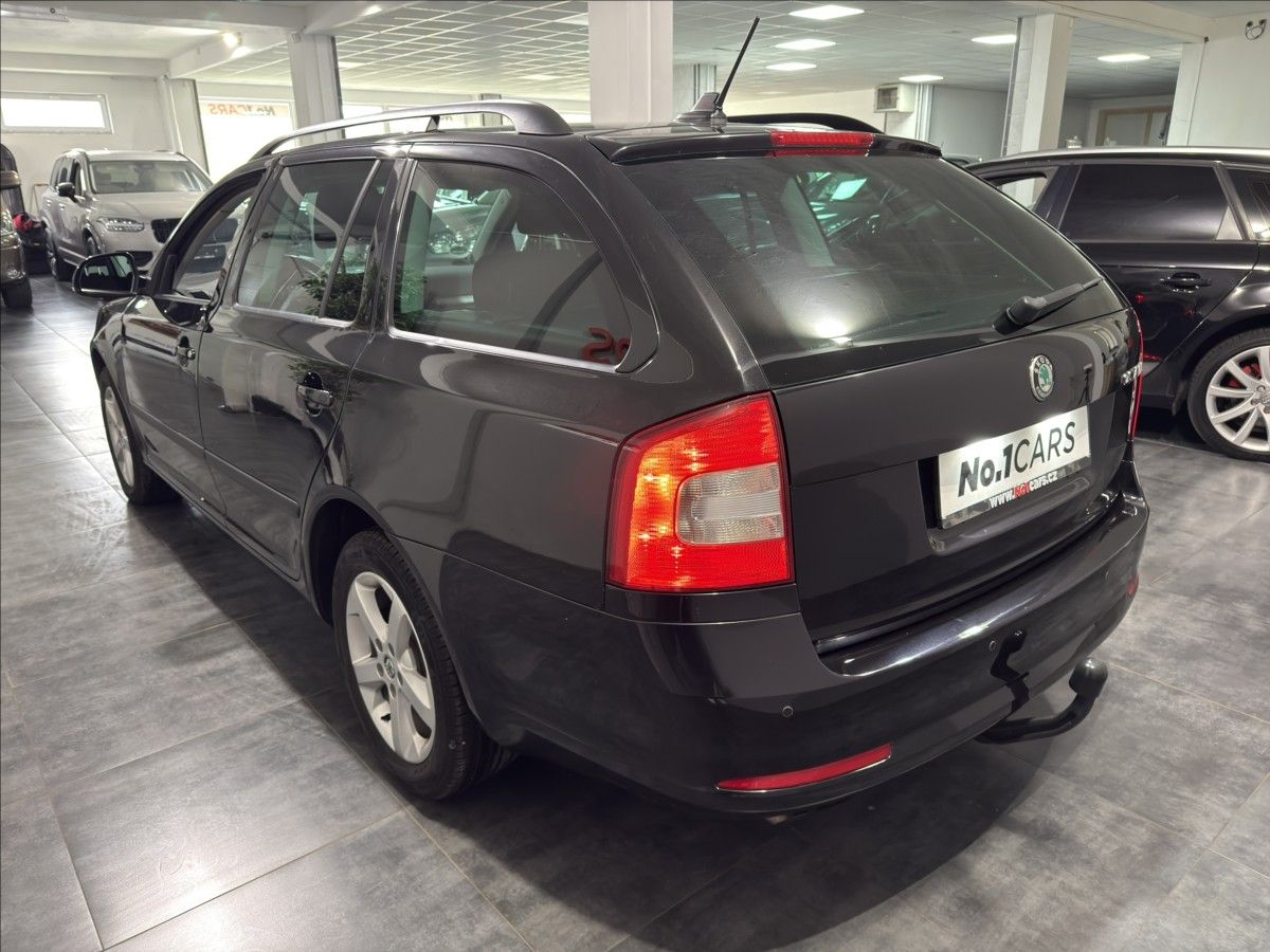 Škoda Octavia, 1,4   TSI 90KW XENON ELEGENACE - fotka 4