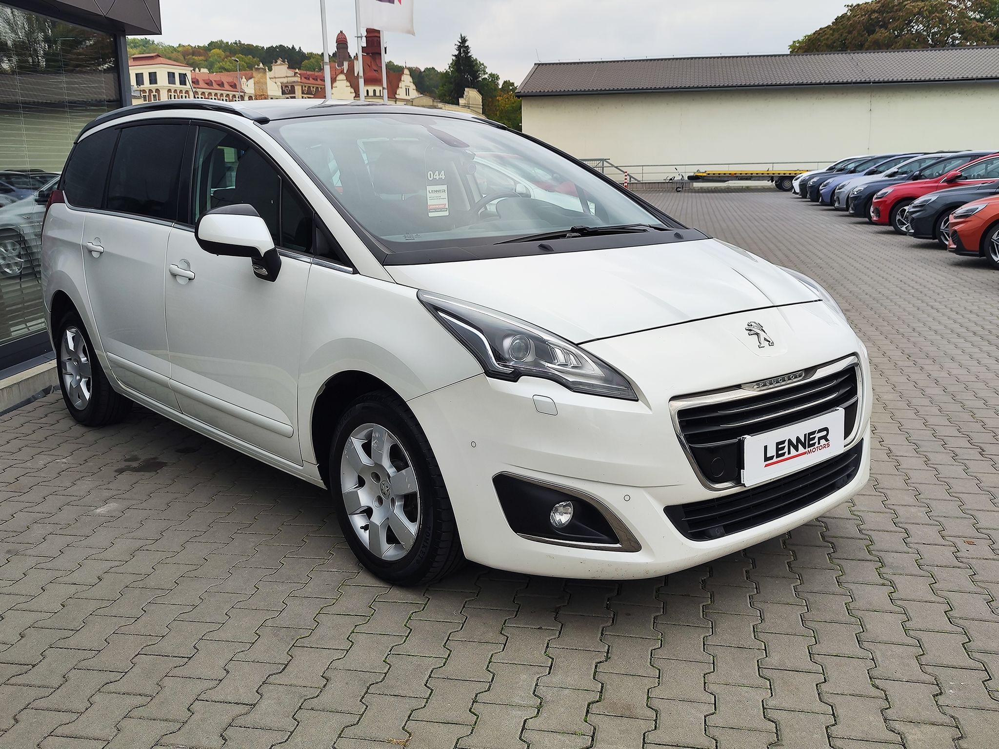 Peugeot 5008, 2.0 HDI/110kW Allure - fotka 3