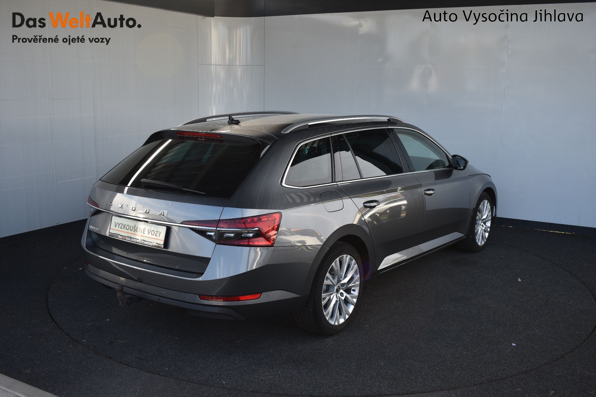 Škoda Superb, 2.0TDI 110kW, DSG, Webasto - fotka 2