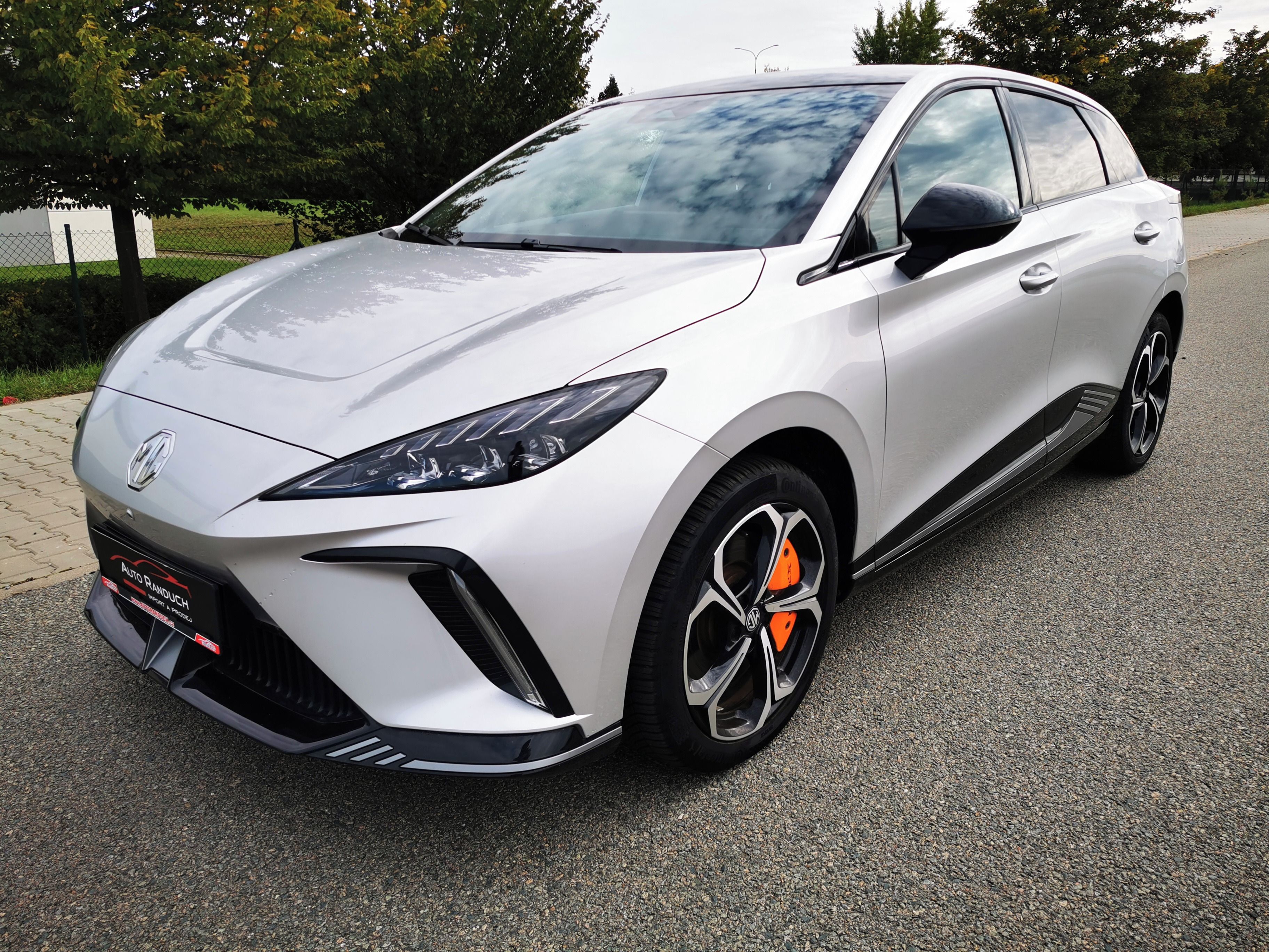 MG MG4, X- POWER 320kw Super Stav