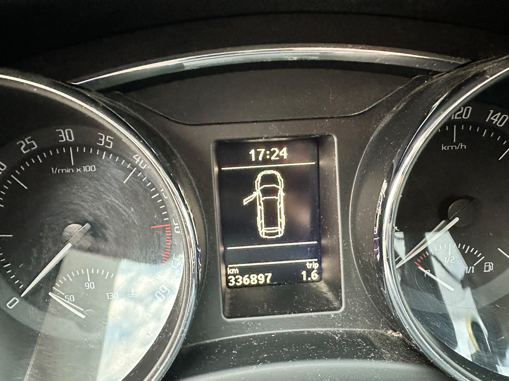 Škoda Superb, 2,0 TDI - fotka 4