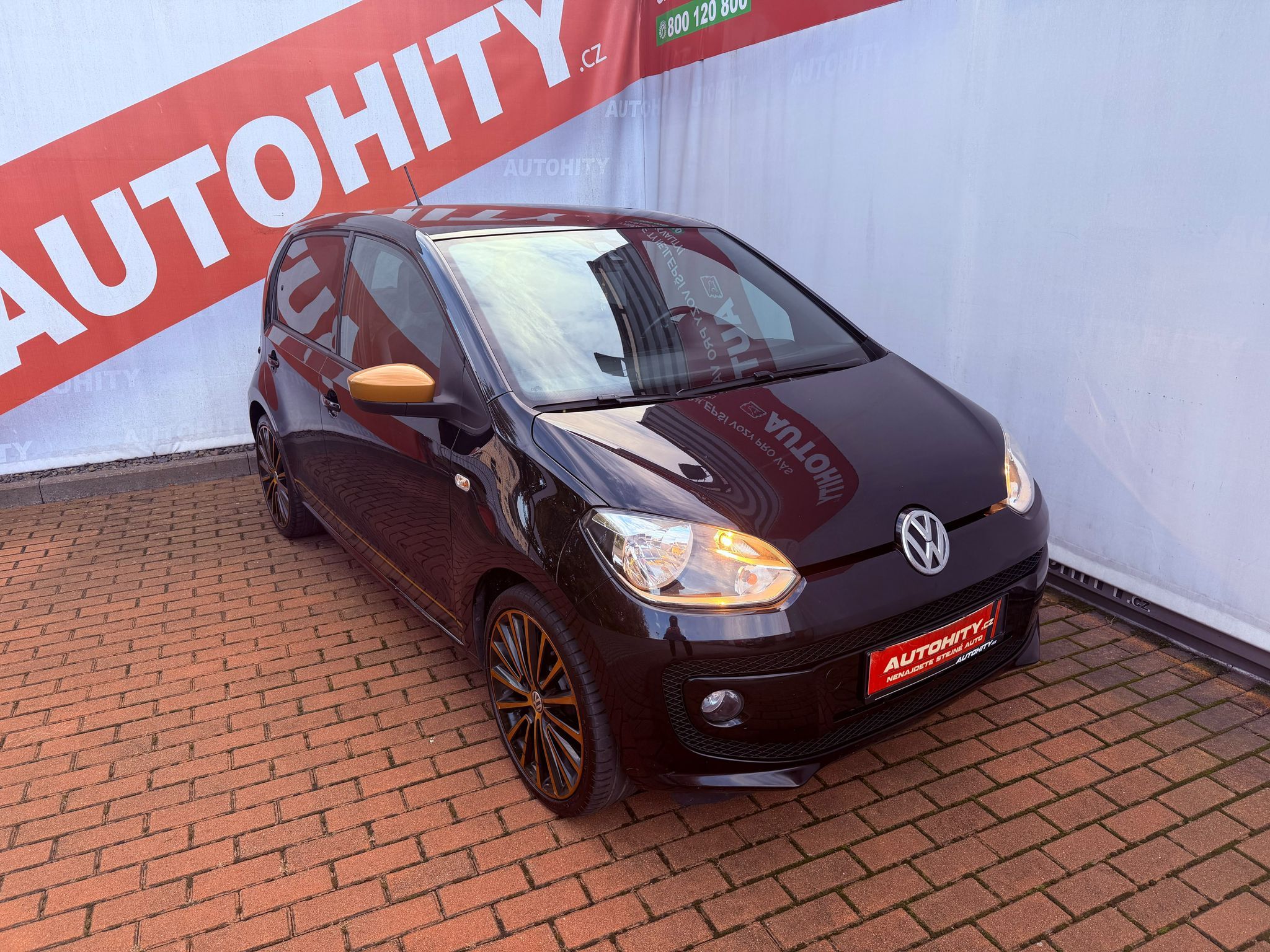 Volkswagen Up!, 1.0 Colour up!, Serviska - fotka 3