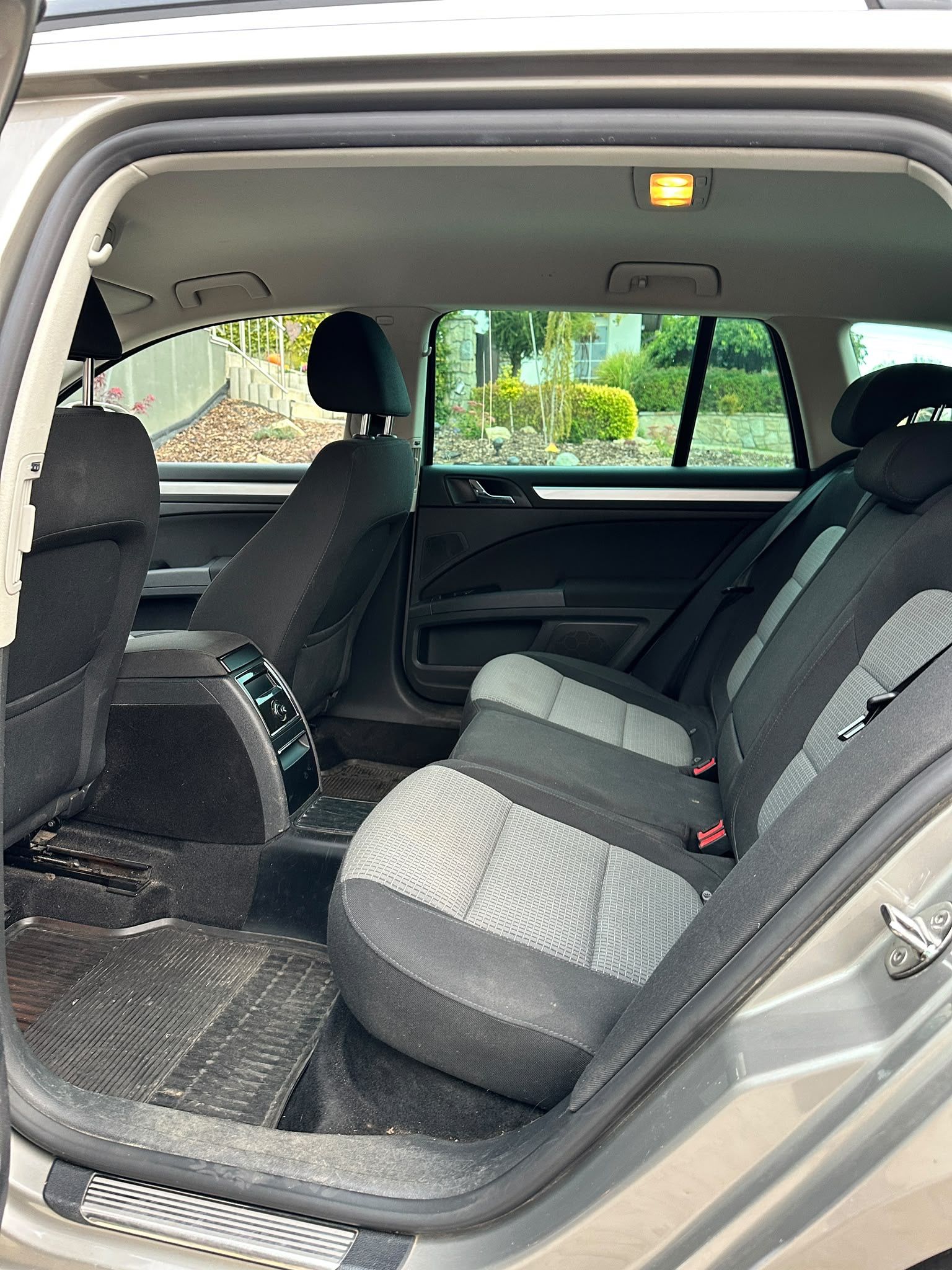 Škoda Superb, 2,0 TDI - fotka 3