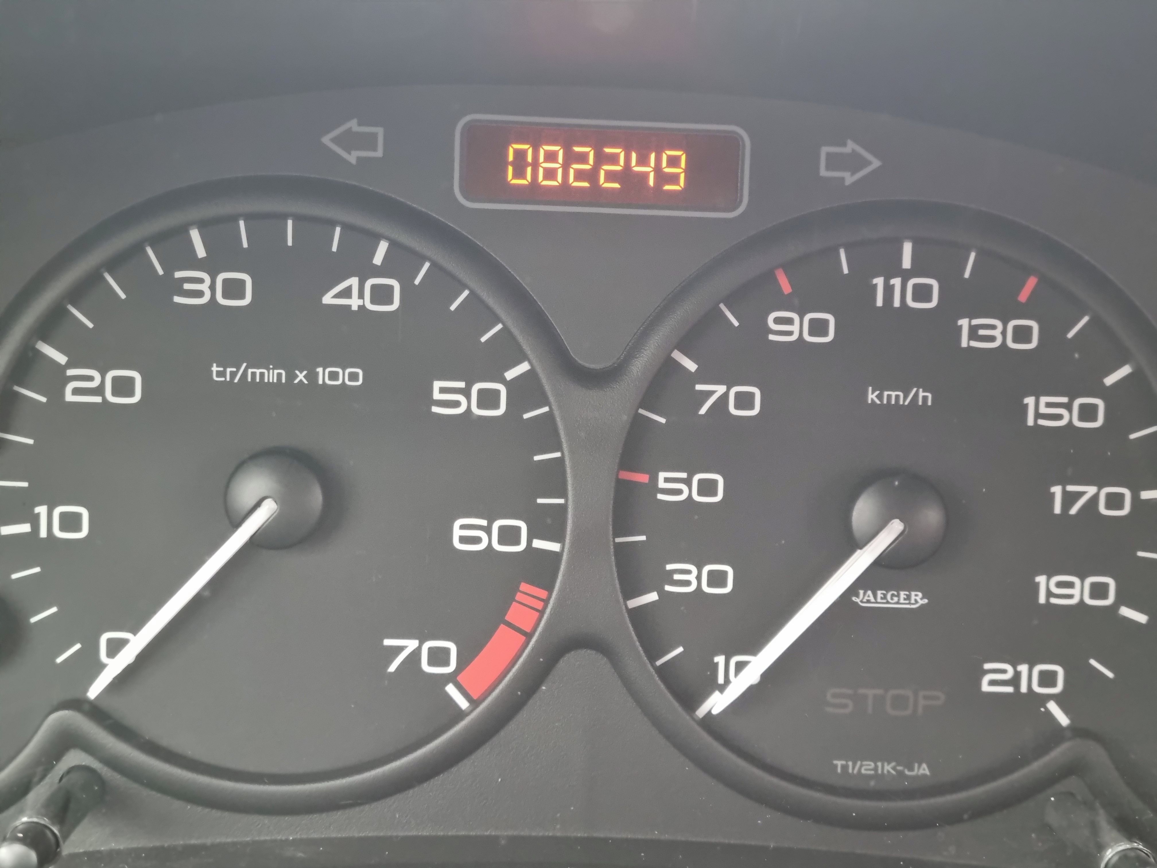 Peugeot 206, 1.majitel - fotka 6
