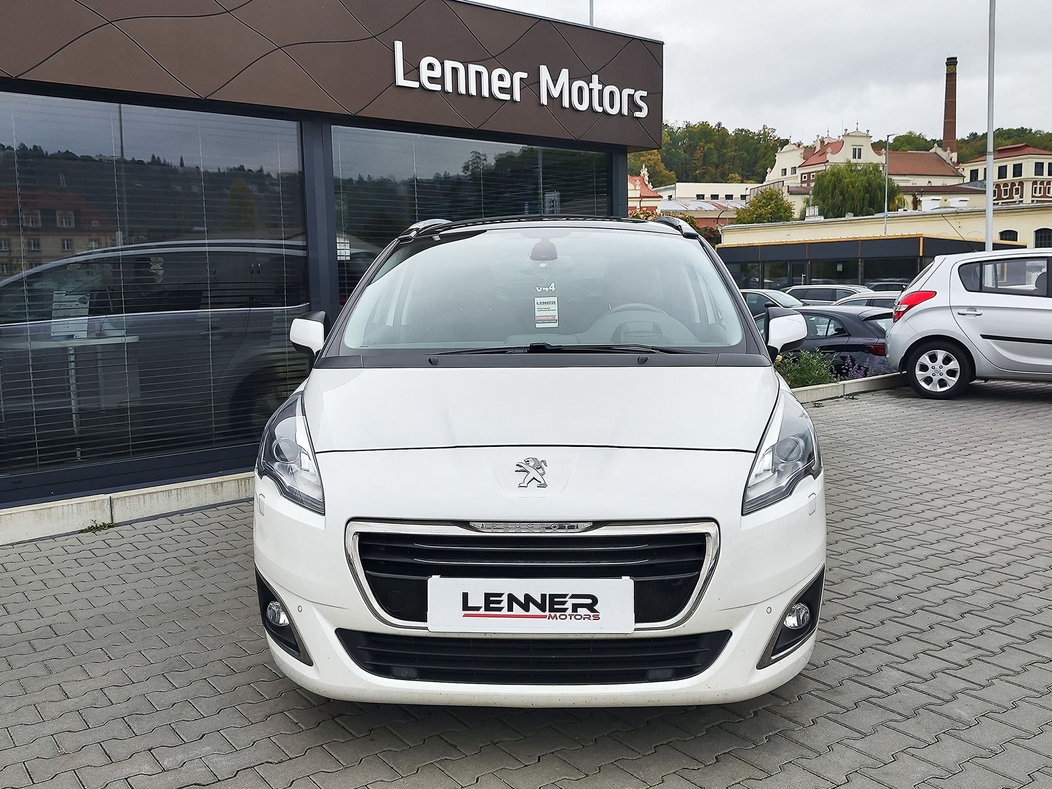 Peugeot 5008, 2.0 HDI/110kW Allure - fotka 2