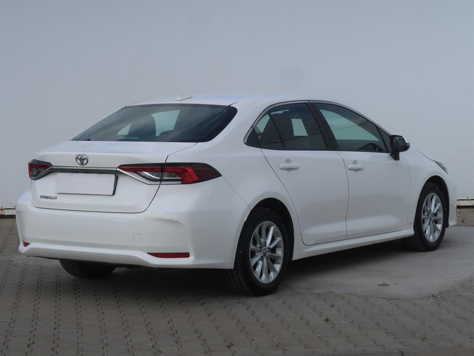 Toyota Corolla, 1.5 VVT-i, Serv.kniha - fotka 5