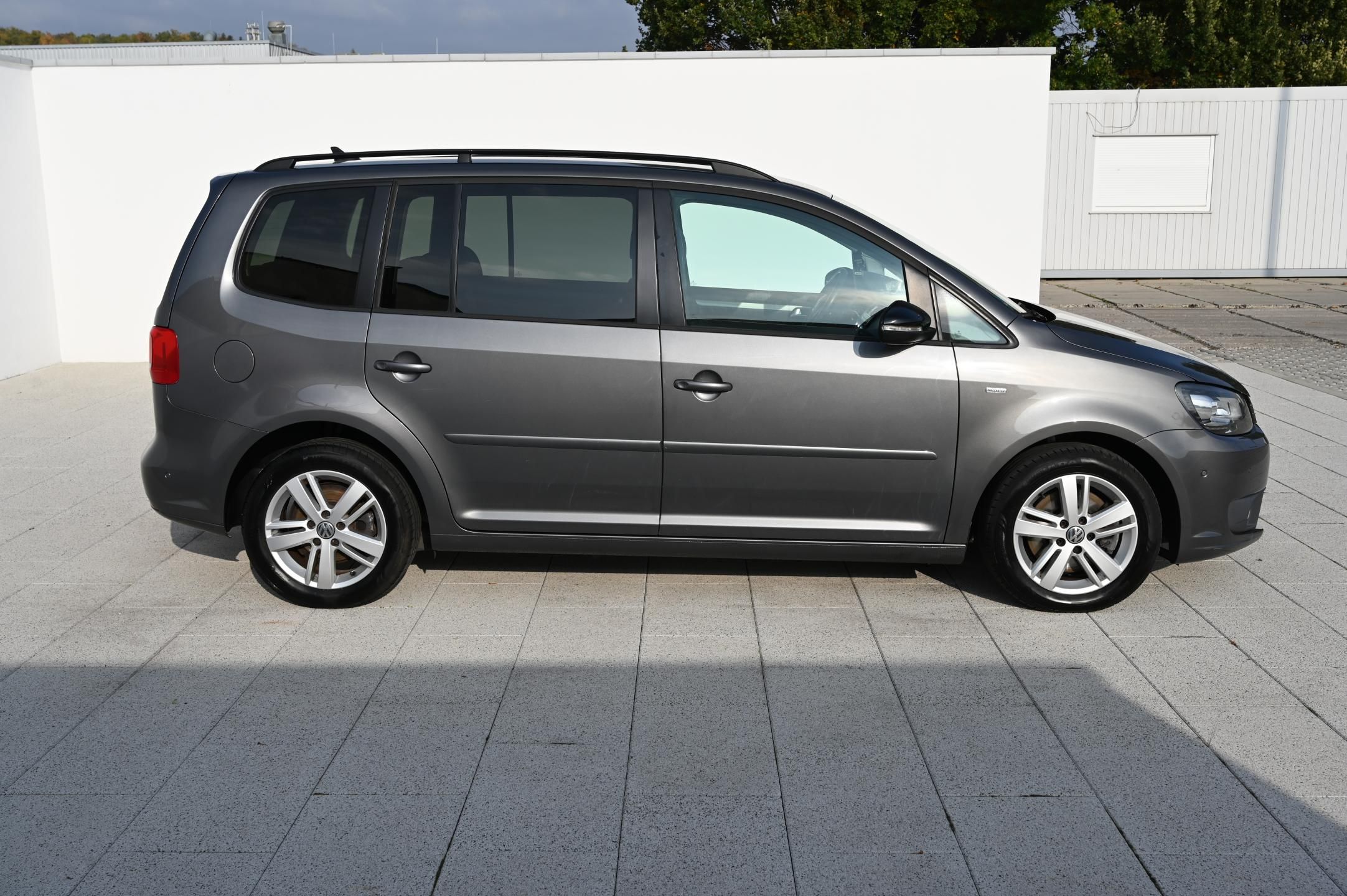 Volkswagen Touran, 2.0TDI 103KW Match 7Míst 11/12 - fotka 4