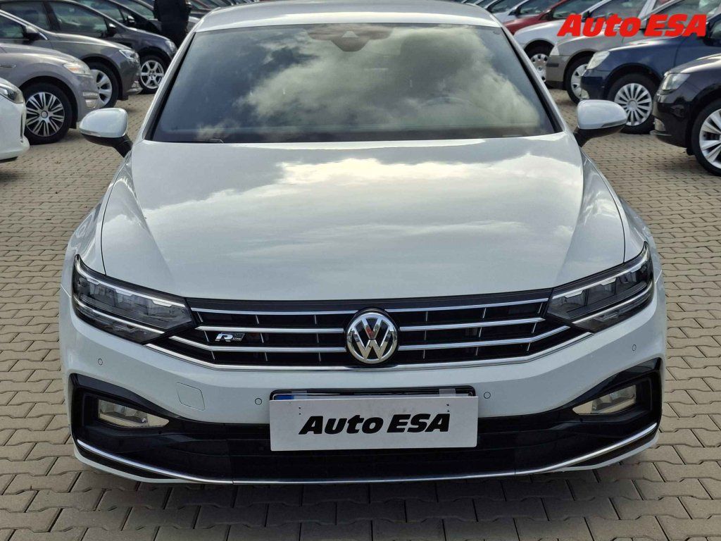 Volkswagen Passat, 2.0TDi,ČR,DSG,LED,kamera - fotka 2