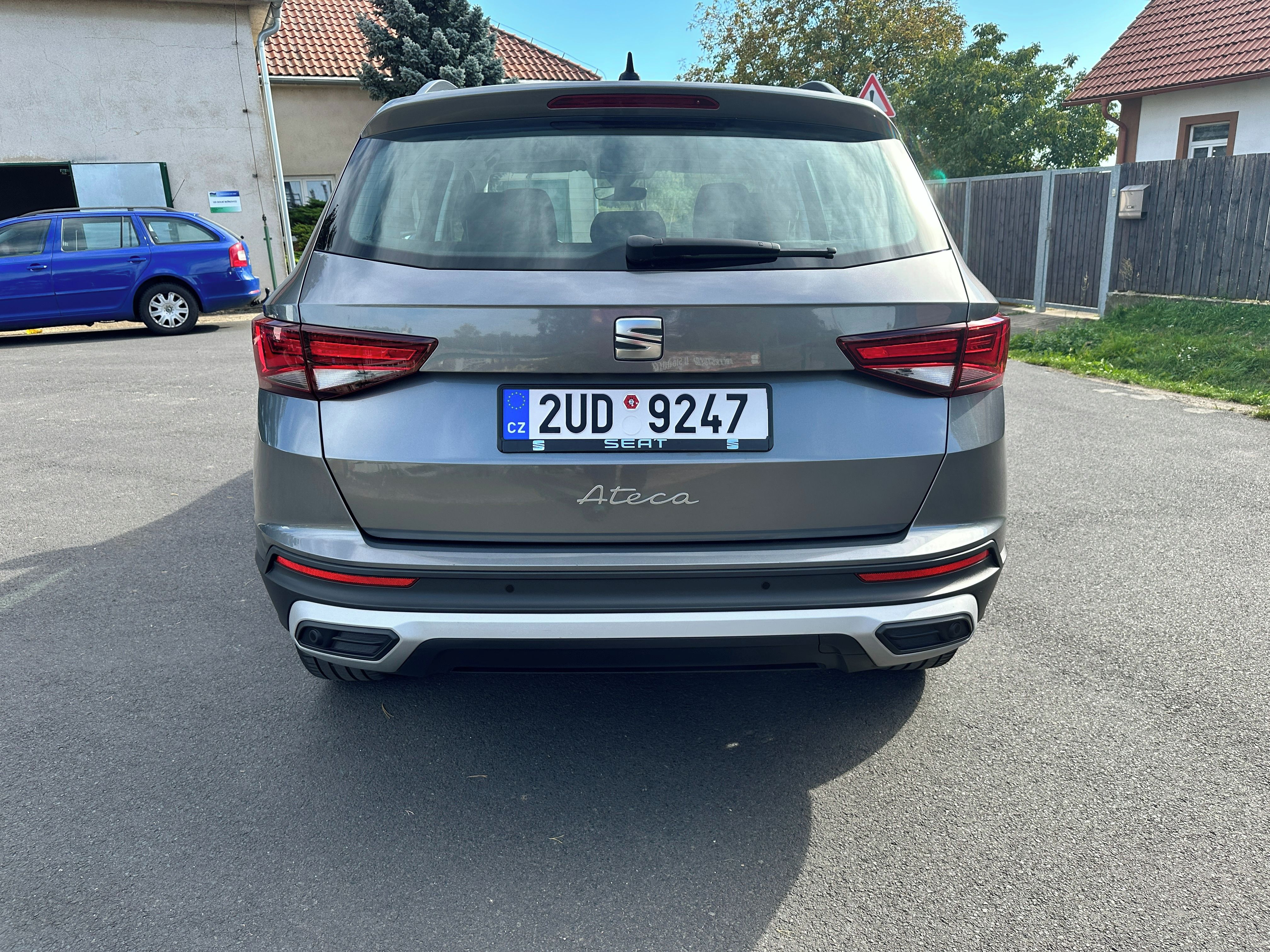 Seat Ateca, SEAT ATECA - 2,0TDI - MATRIX - fotka 5