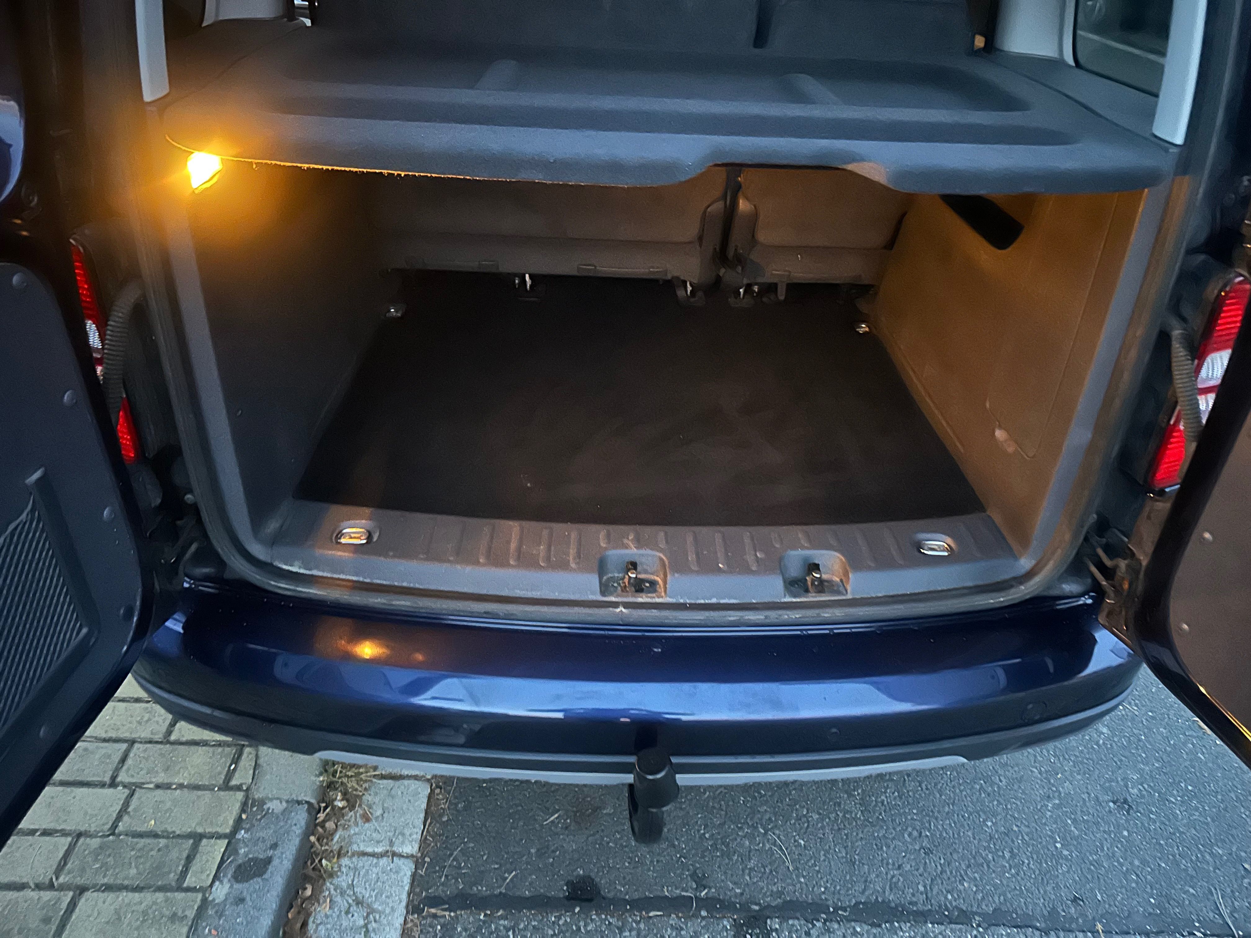 Volkswagen Caddy, 2,0 tdi - fotka 4