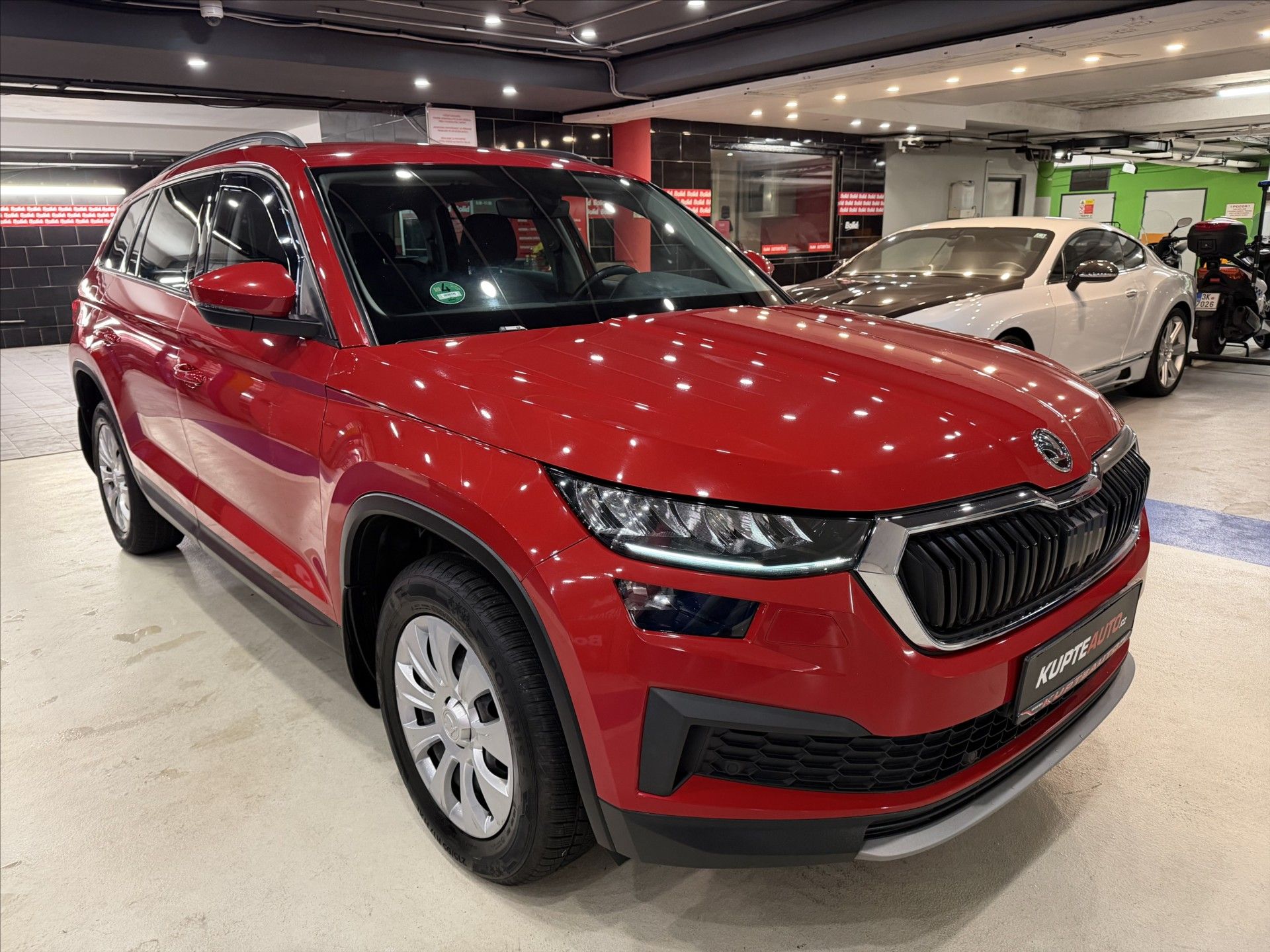 Škoda Kodiaq, 1,5 TSI - AMBITION 1. MAJITEL - fotka 2