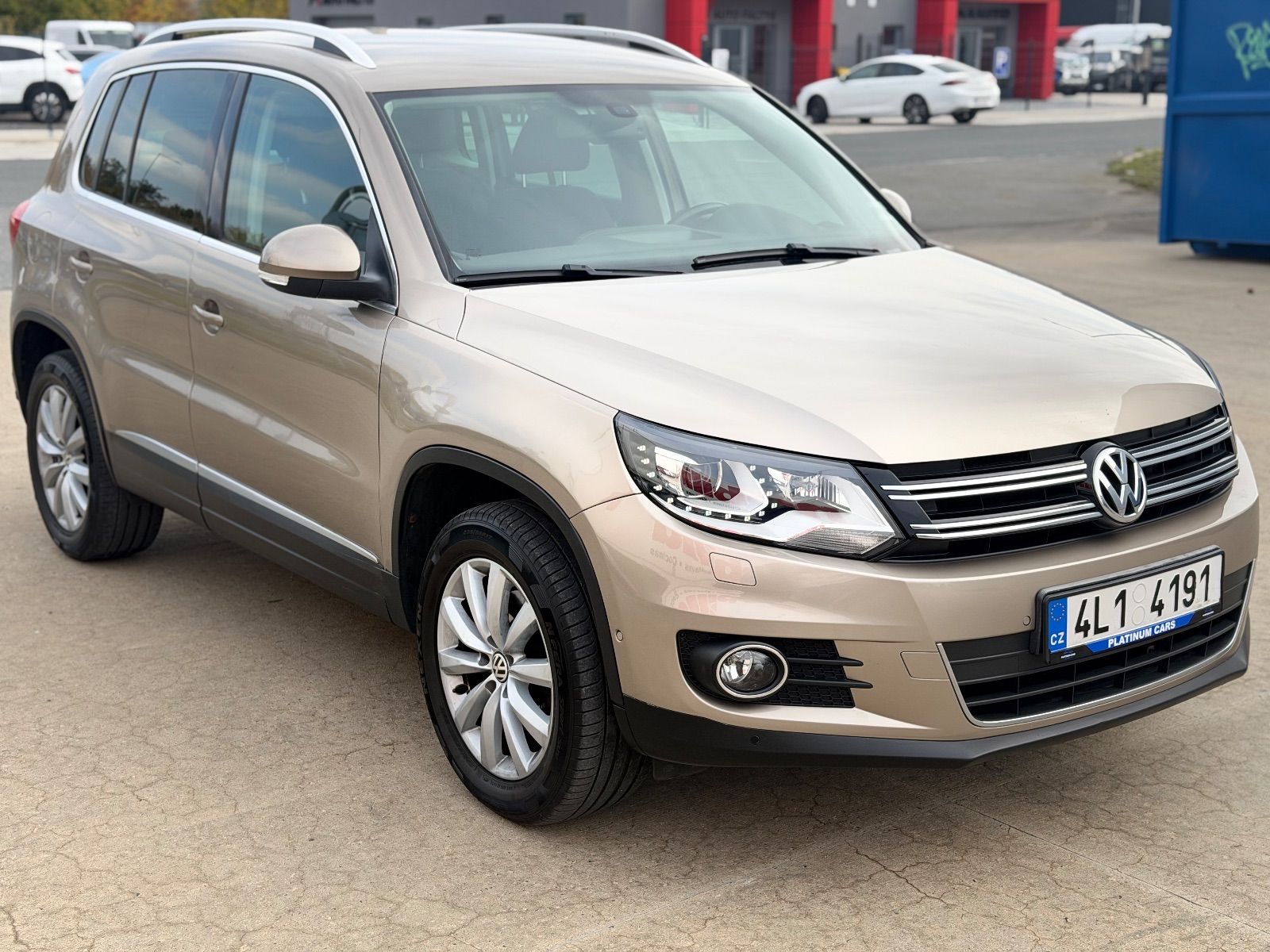 Volkswagen Tiguan - fotka 3