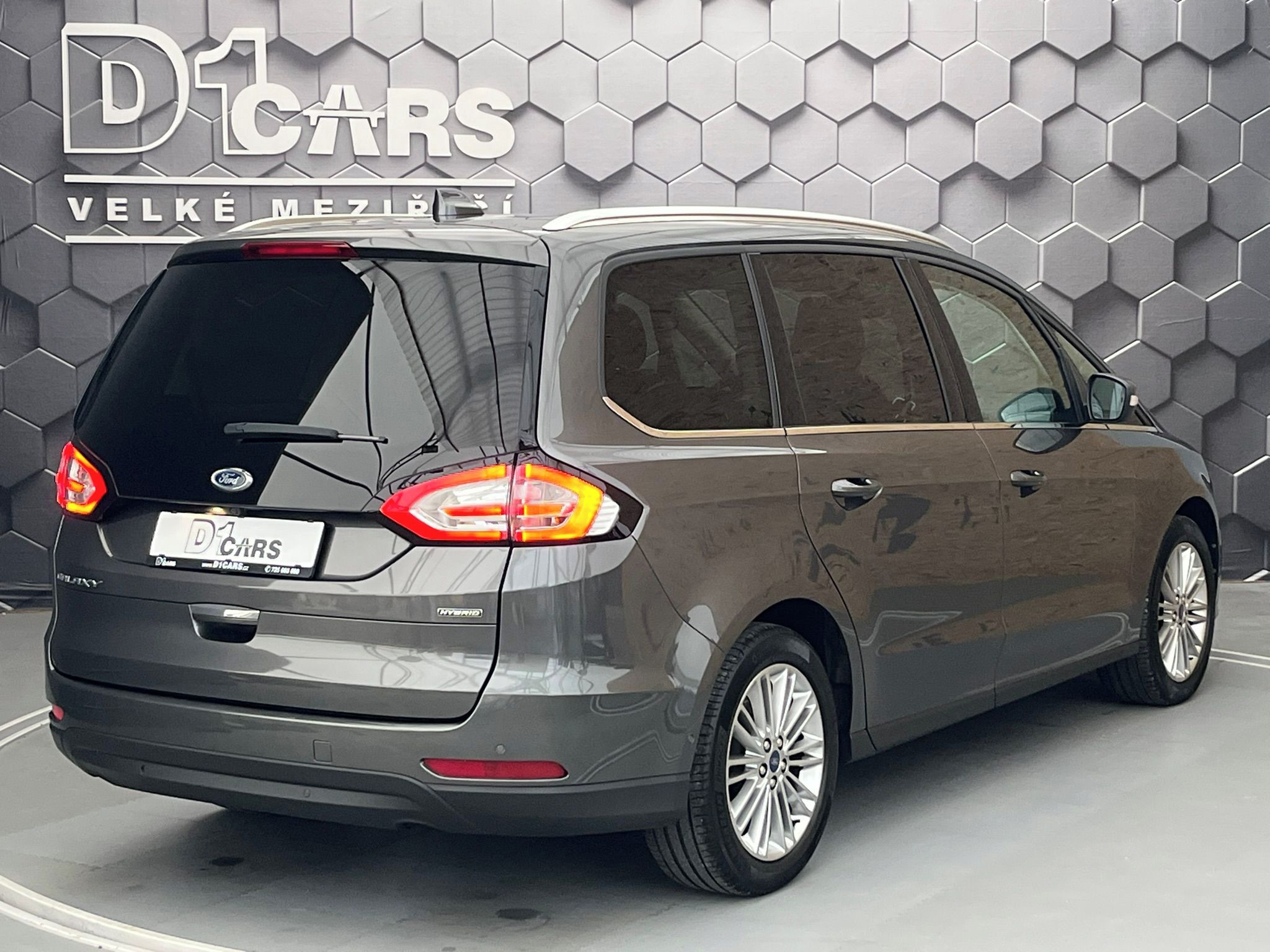 Ford Galaxy, 2.5 HEV VIGNALE LED 7míst - fotka 5