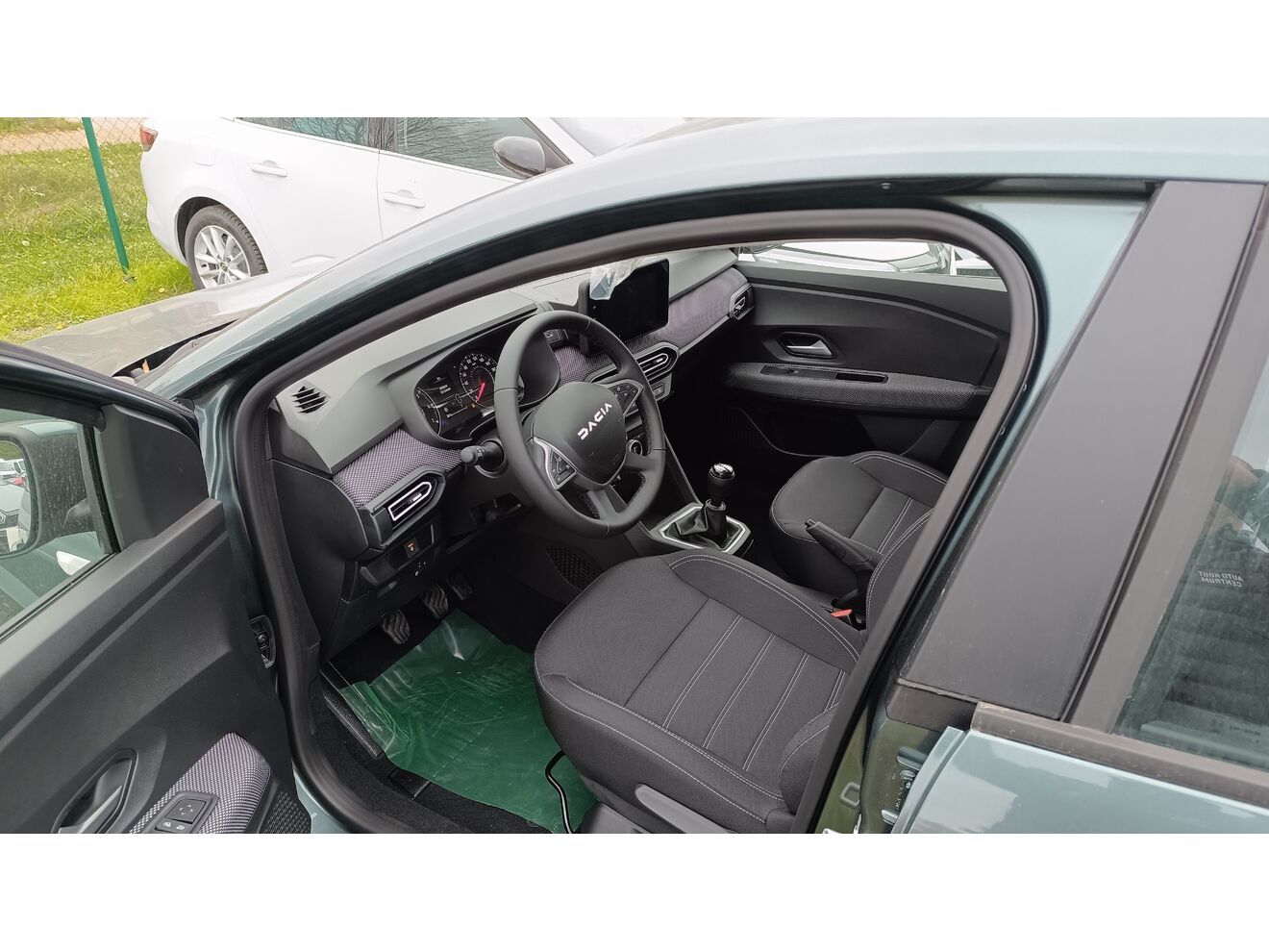 Dacia Sandero, Expression TCe 100 - fotka 5