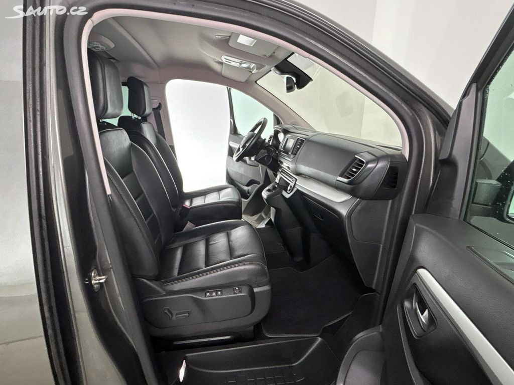 Toyota Proace Verso, Long VIP 130kW 8AT ČR servis - fotka 6