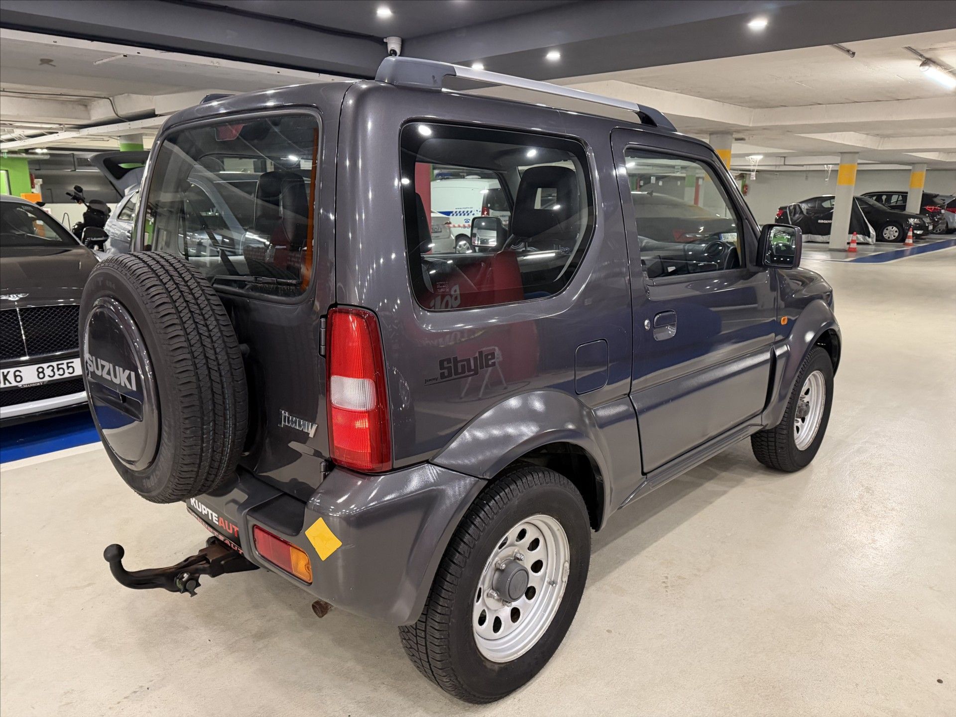 Suzuki Jimny, 1,3 i - 4X4 - KLIMA - STYLE - fotka 3