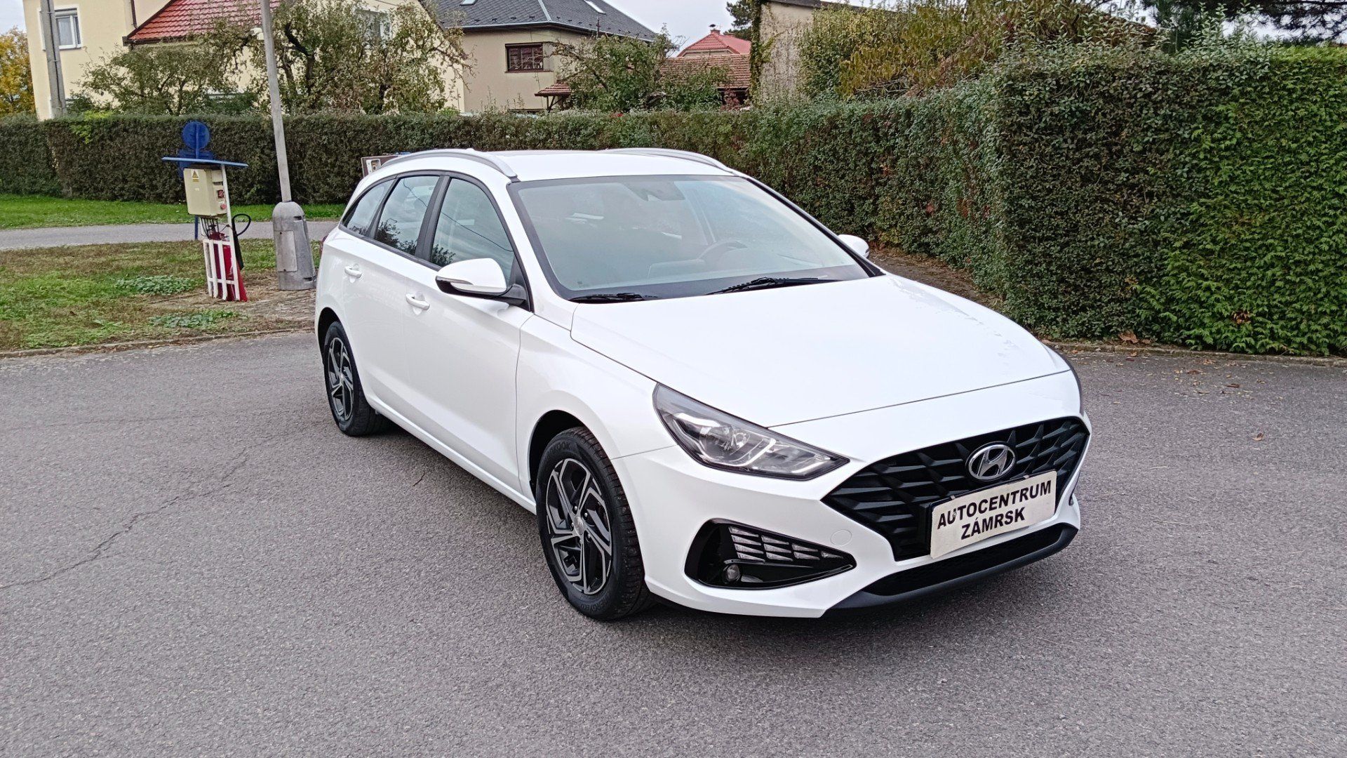 Hyundai i30, 1.5 I 80 KW Odpočet dph - fotka 4