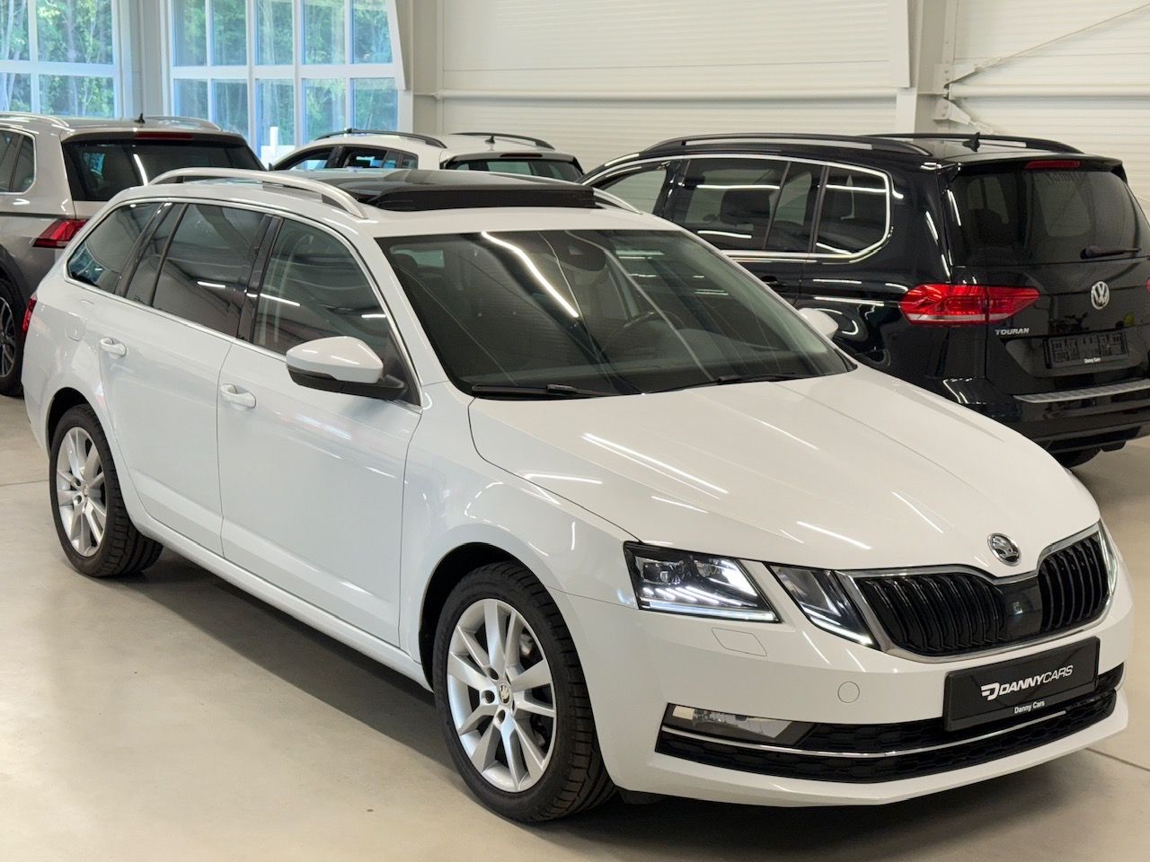 Škoda Octavia, Combi 2.0TDI DSG STYLE PLUS - fotka 3