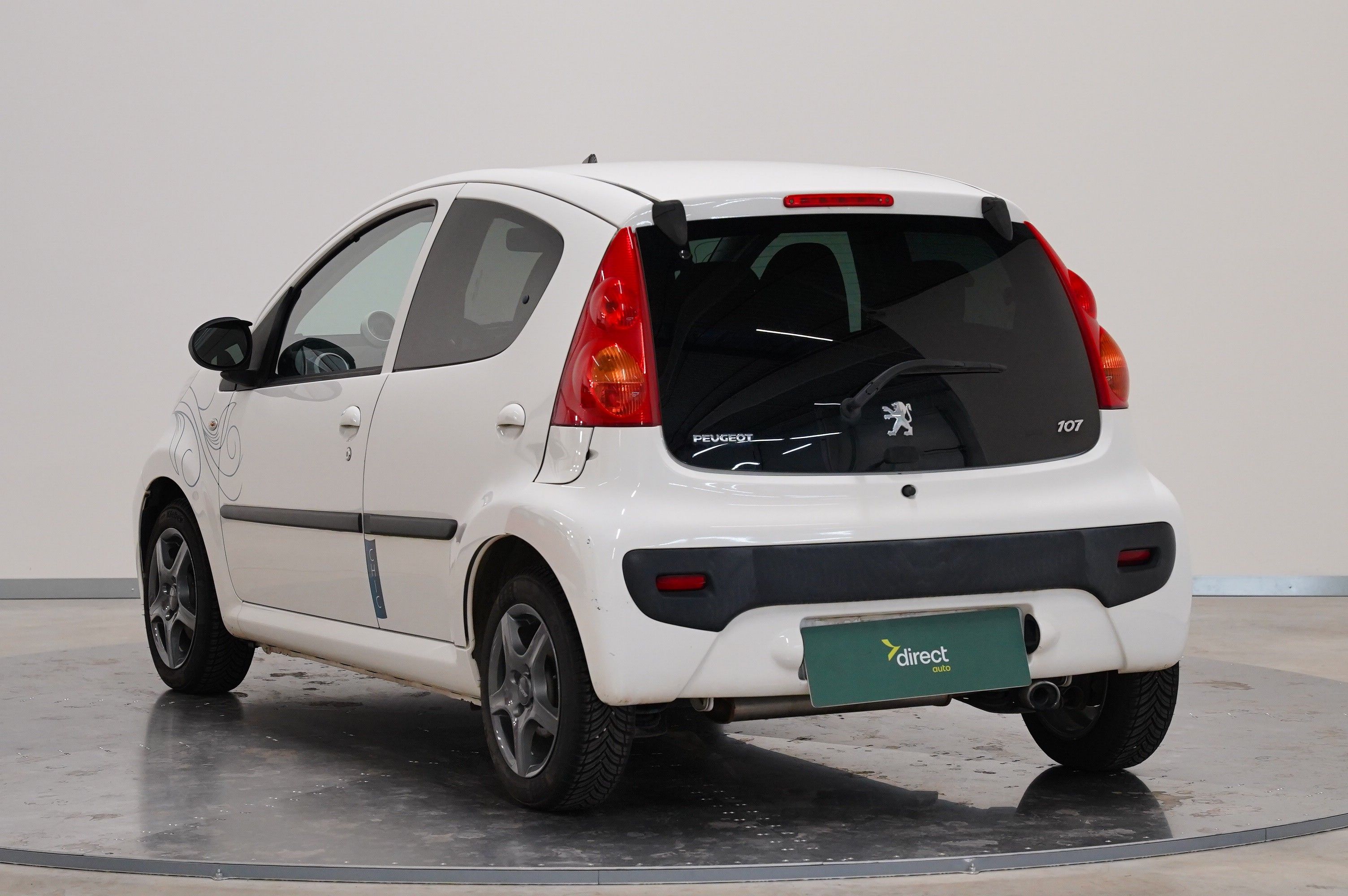 Peugeot 107, 1.0i 50 kW Active - fotka 4