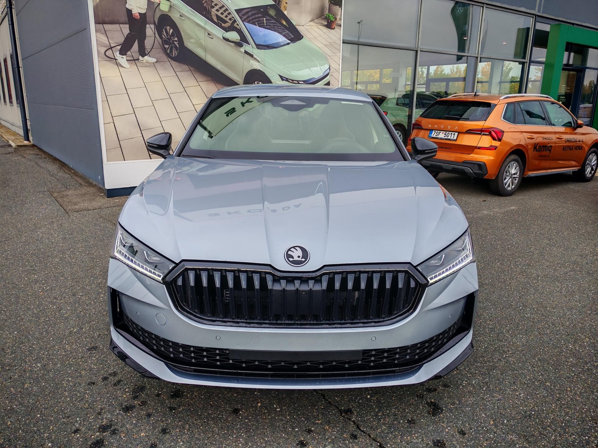 Škoda Superb, Sportline, 2,0TSi,DSG, 4x4 - fotka 2