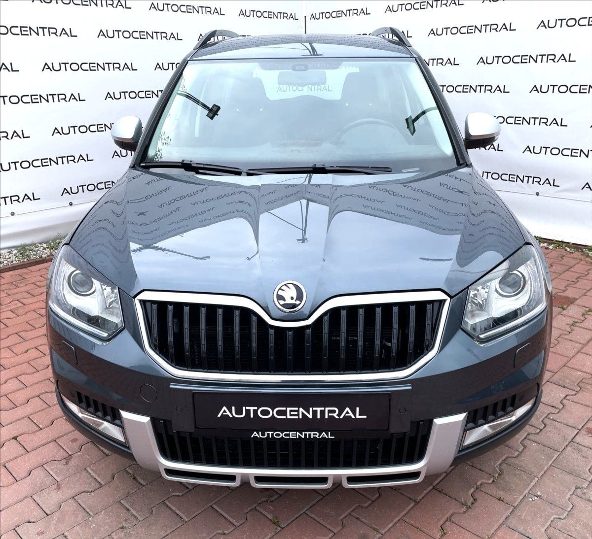 Škoda Yeti, 1,4 TSi,90kW,serv.hist.,STK 10 - fotka 2