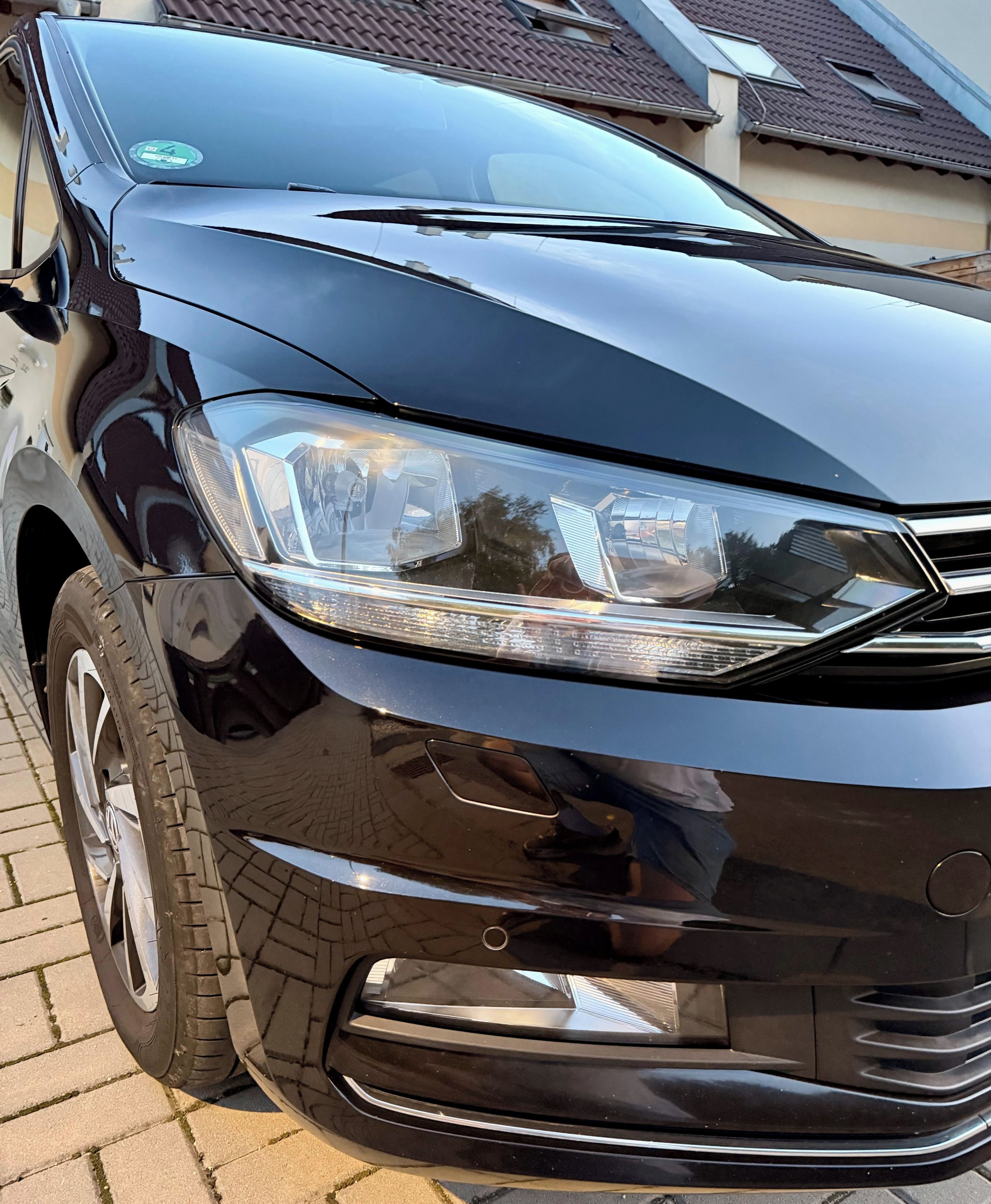 Volkswagen Touran, 1.2TSI 81kW -1.maj- servis VW - fotka 2