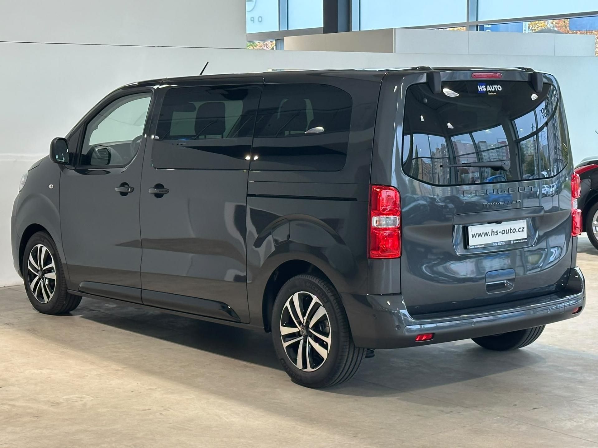 Peugeot Traveller, Allure L2 2.2 BlueHDi 180 EAT8 - fotka 6