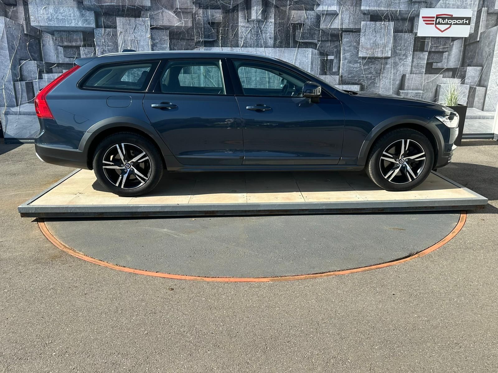 Volvo V90, 2.0D, 140KW, CROSSCOUNTRY - fotka 5