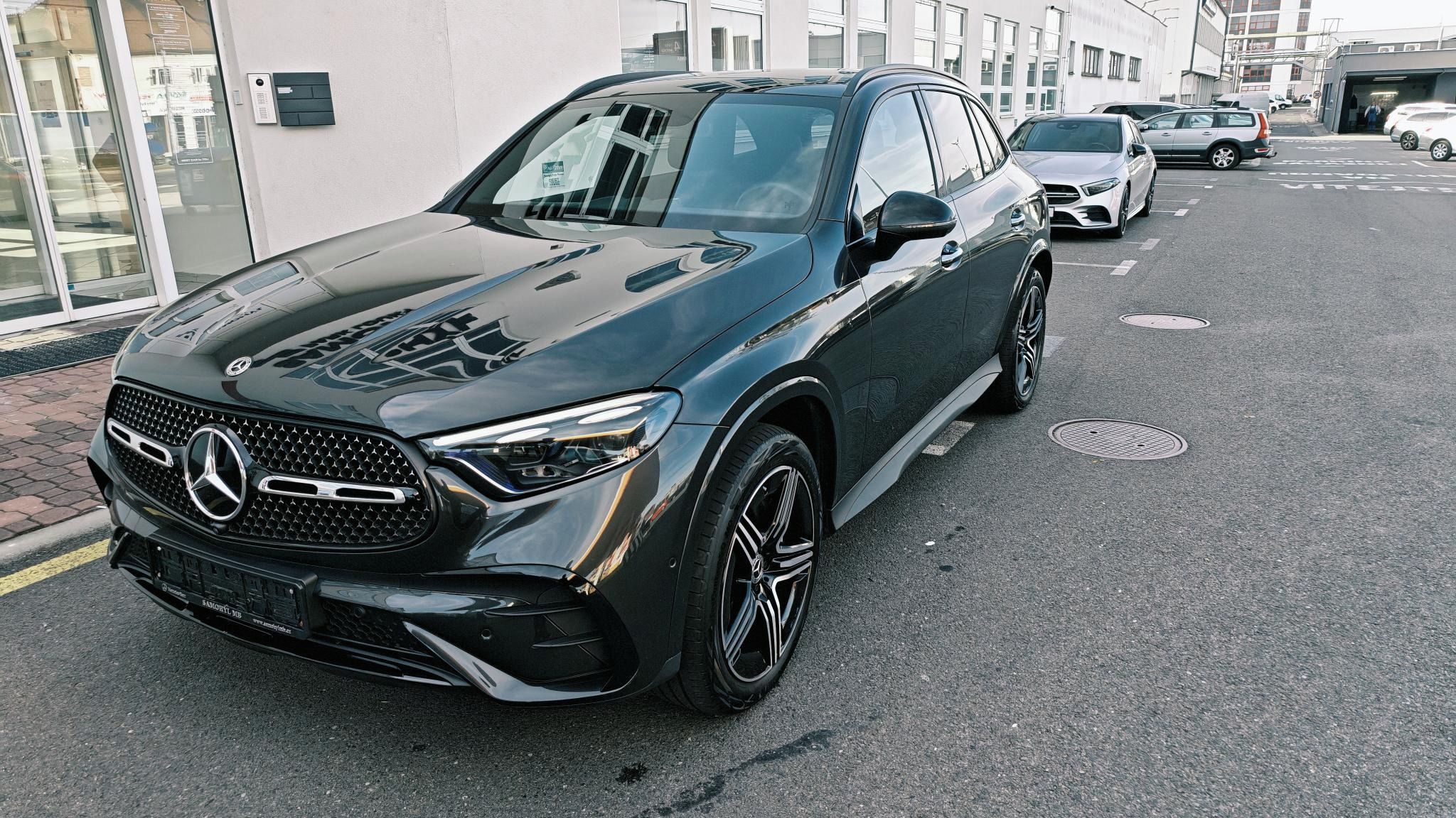 Mercedes-Benz GLC, 220D 4Motion AMG Line - fotka 4