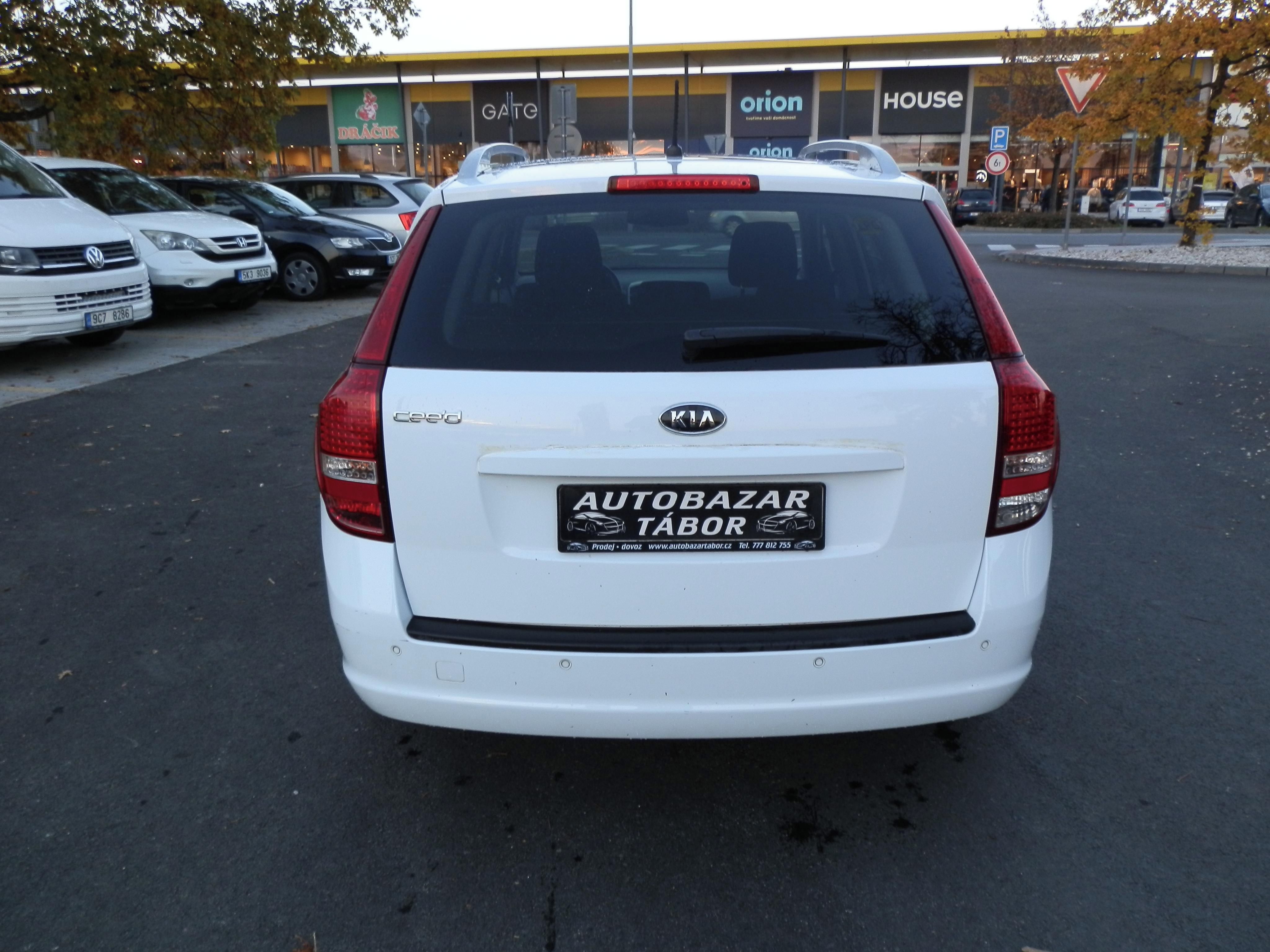 Kia Cee´d, 1,6 LPG - nová STK - fotka 6