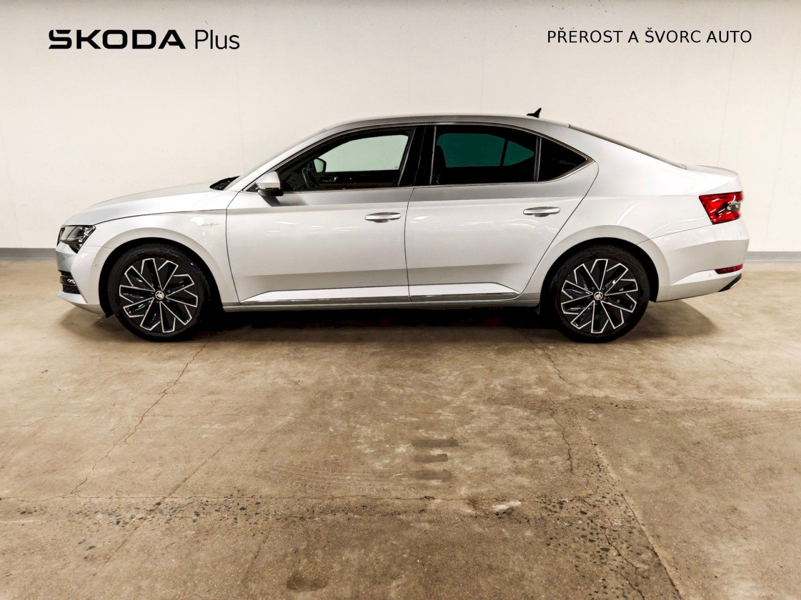 Škoda Superb, iV 1.4 TSI 160 kW DSG L&K - fotka 3