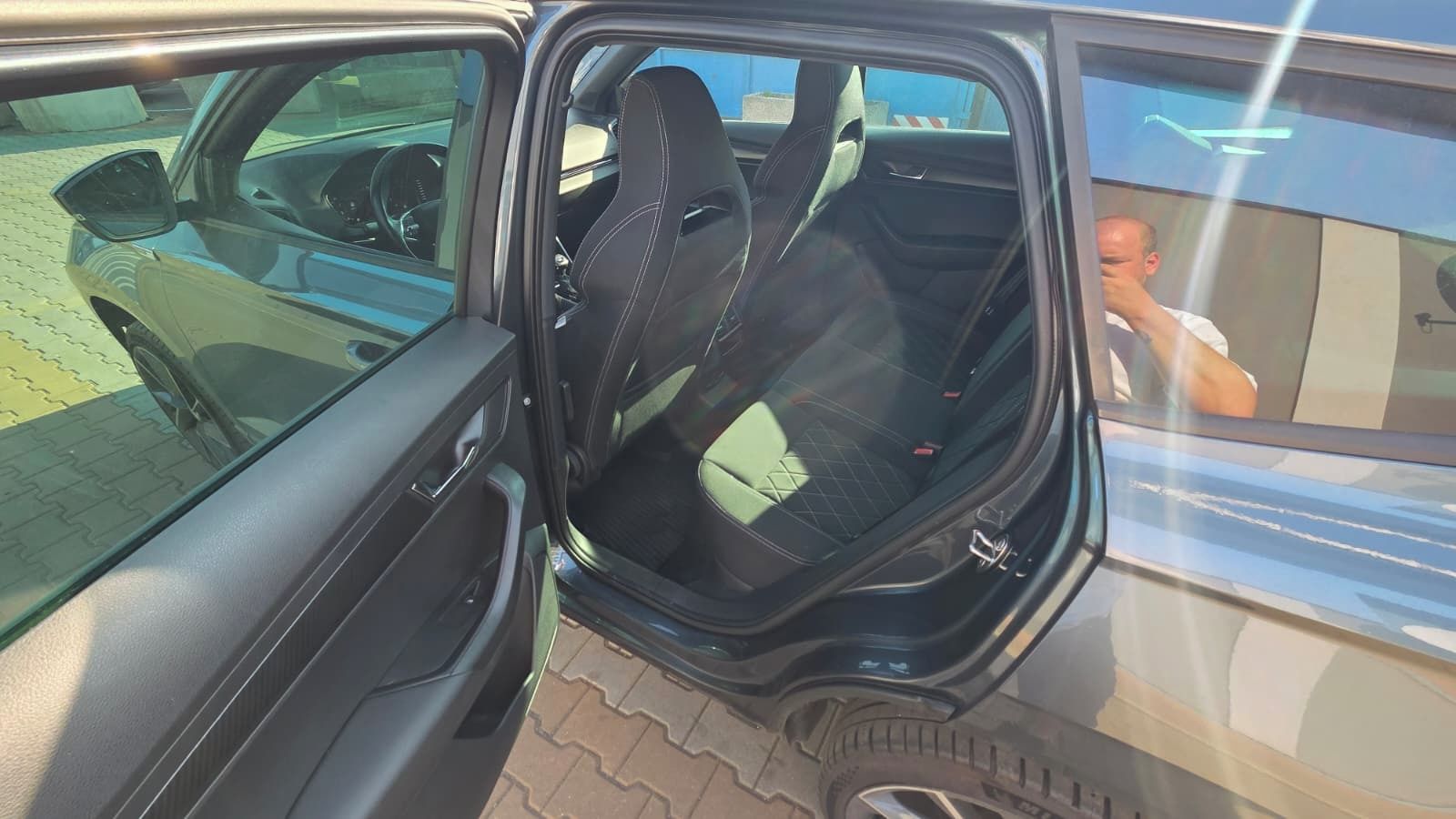 Škoda Karoq, SPORTLINE,Automat, tažné - fotka 6