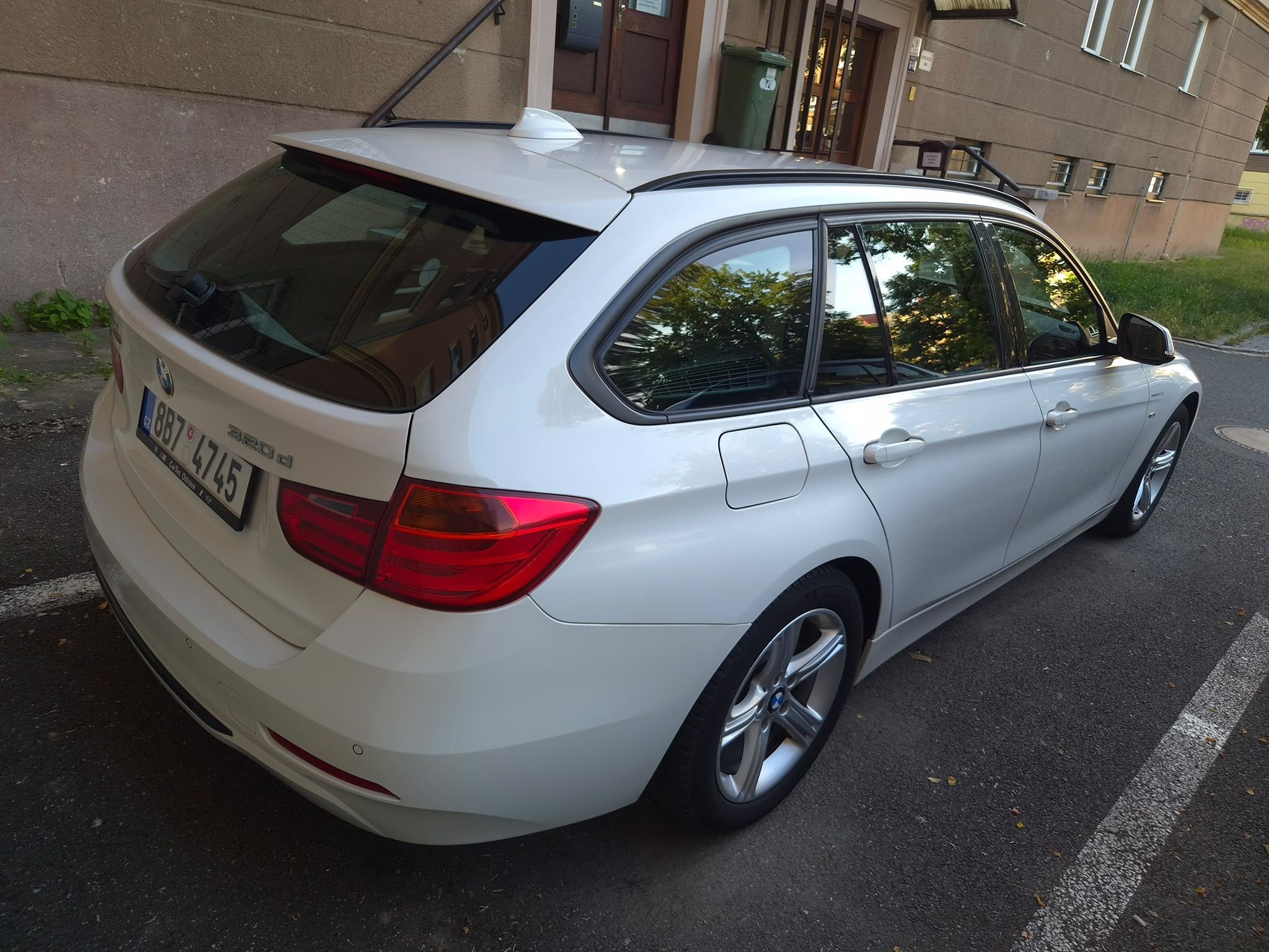 BMW Řada 3 - fotka 5