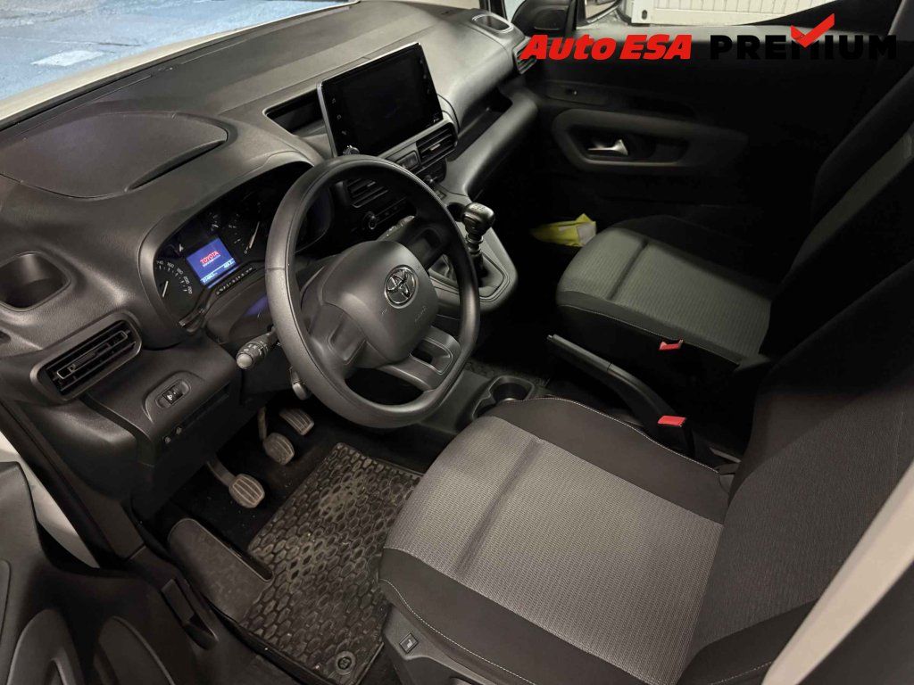 Toyota Proace City Verso, 1.2T MAXi,1.maj,ČR,AC,TZ - fotka 3