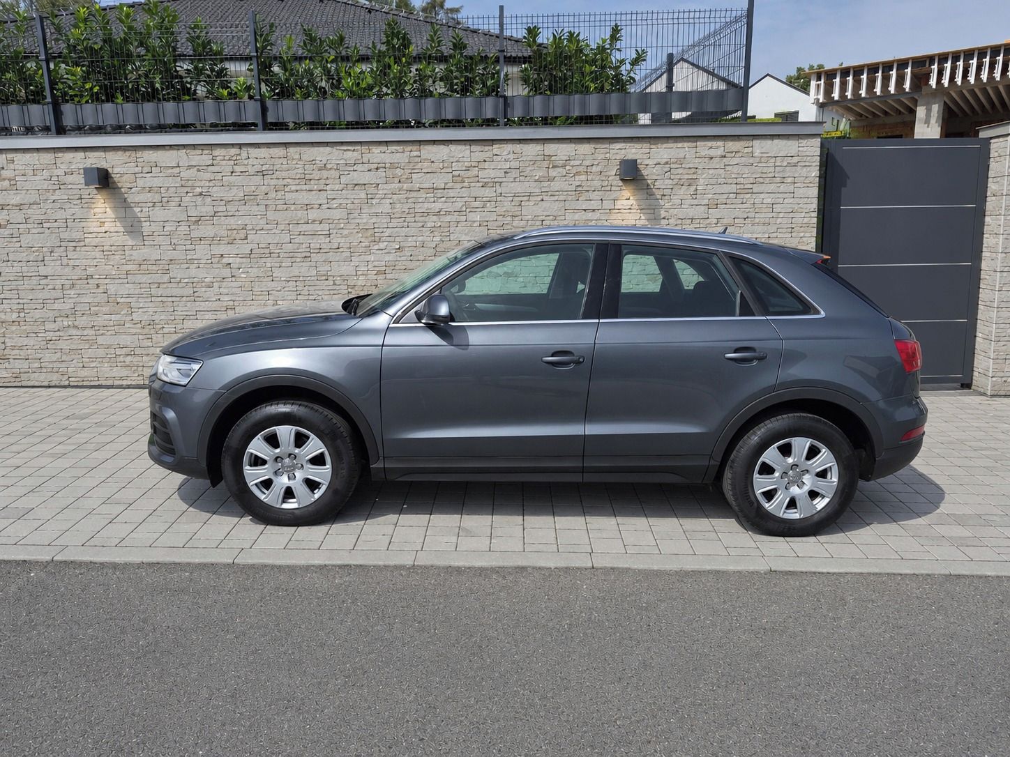 Audi Q3, 1.4TFSI 150PS,STronic,serviska - fotka 5