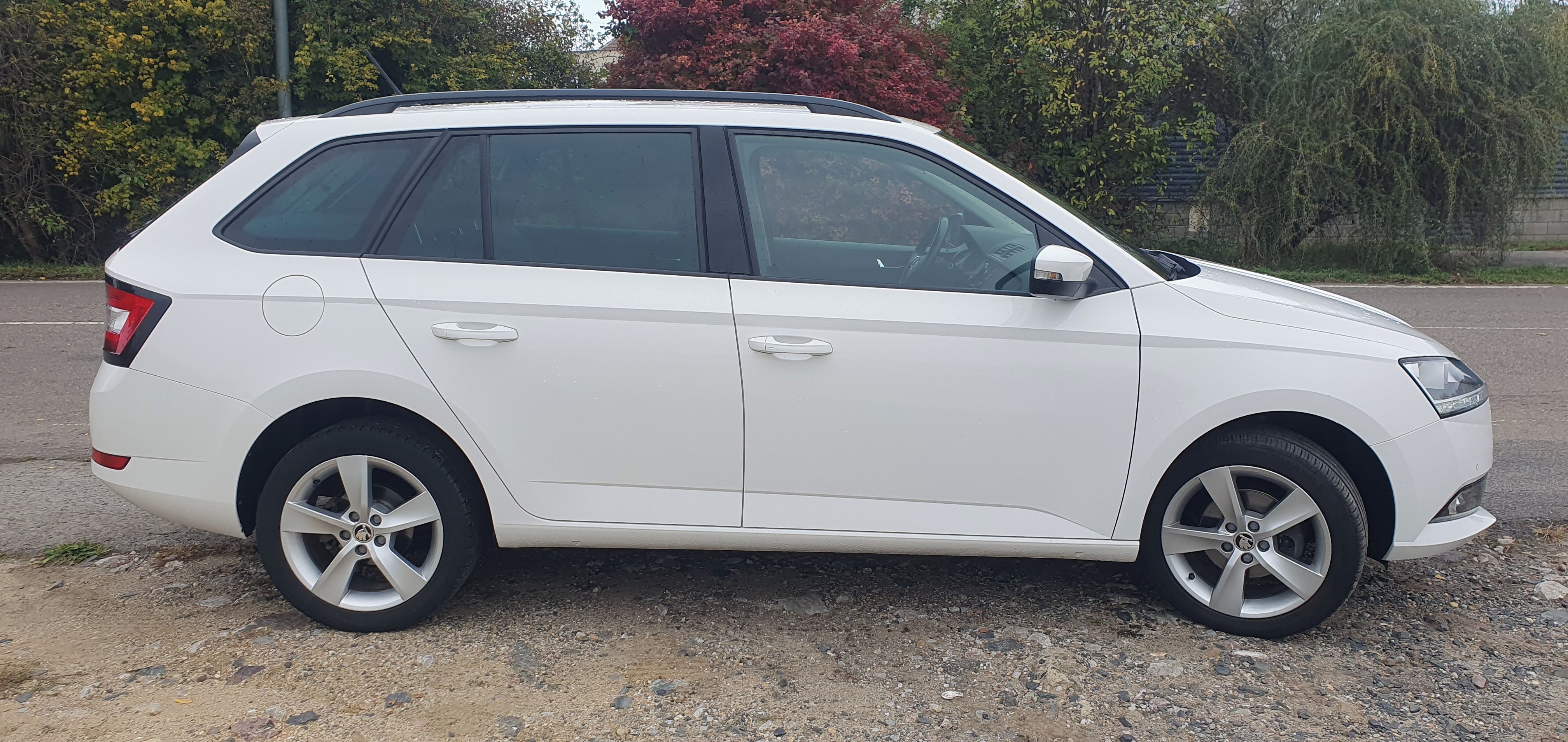 Škoda Fabia, 1.0Tsi 70kw,Ambi+,ČR,AC+PDC,1M - fotka 5