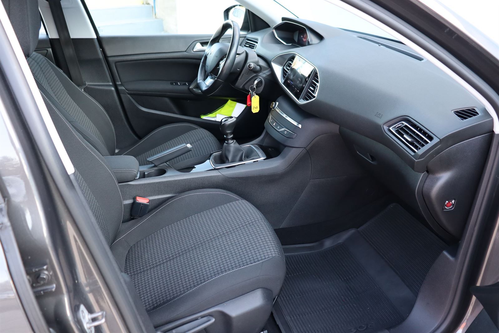 Peugeot 308, SW 1.5 BlueHDI 130 S&S - fotka 4