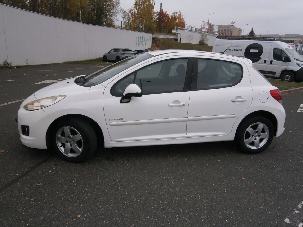 Peugeot 207, 1,4i  54kW KLIMA SER.K.NOV.STK - fotka 2