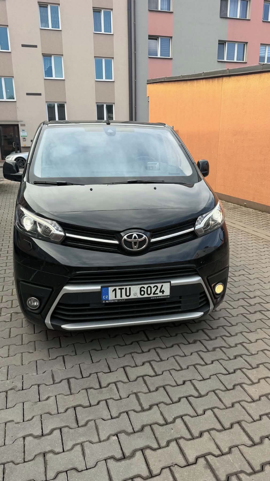 Toyota Proace, Toyota ProAce, 6 sedadel, VIP