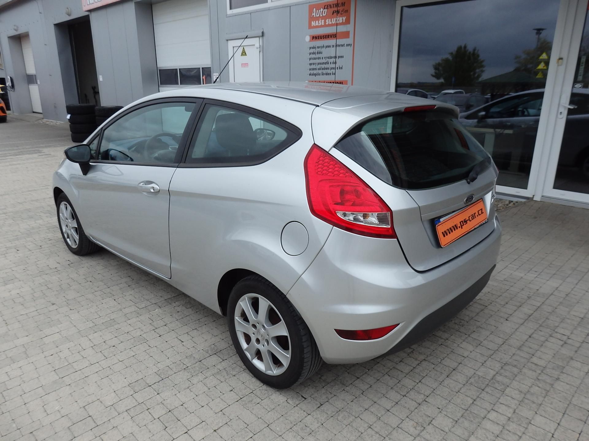 Ford Fiesta, 1.2i ASR, KLIMATIZACE - fotka 5