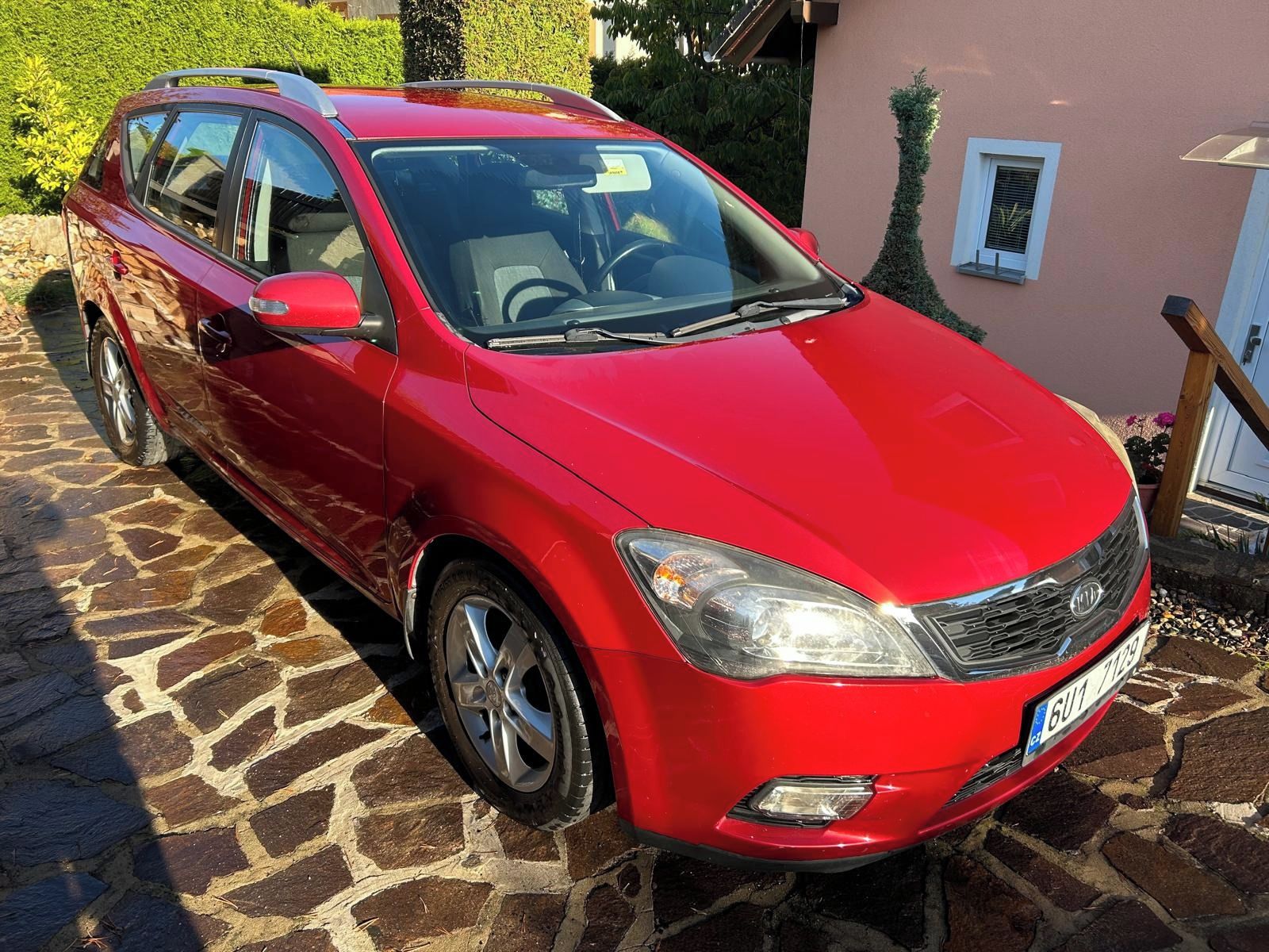 Kia Cee´d SW, 1,6 CVVT - fotka 2
