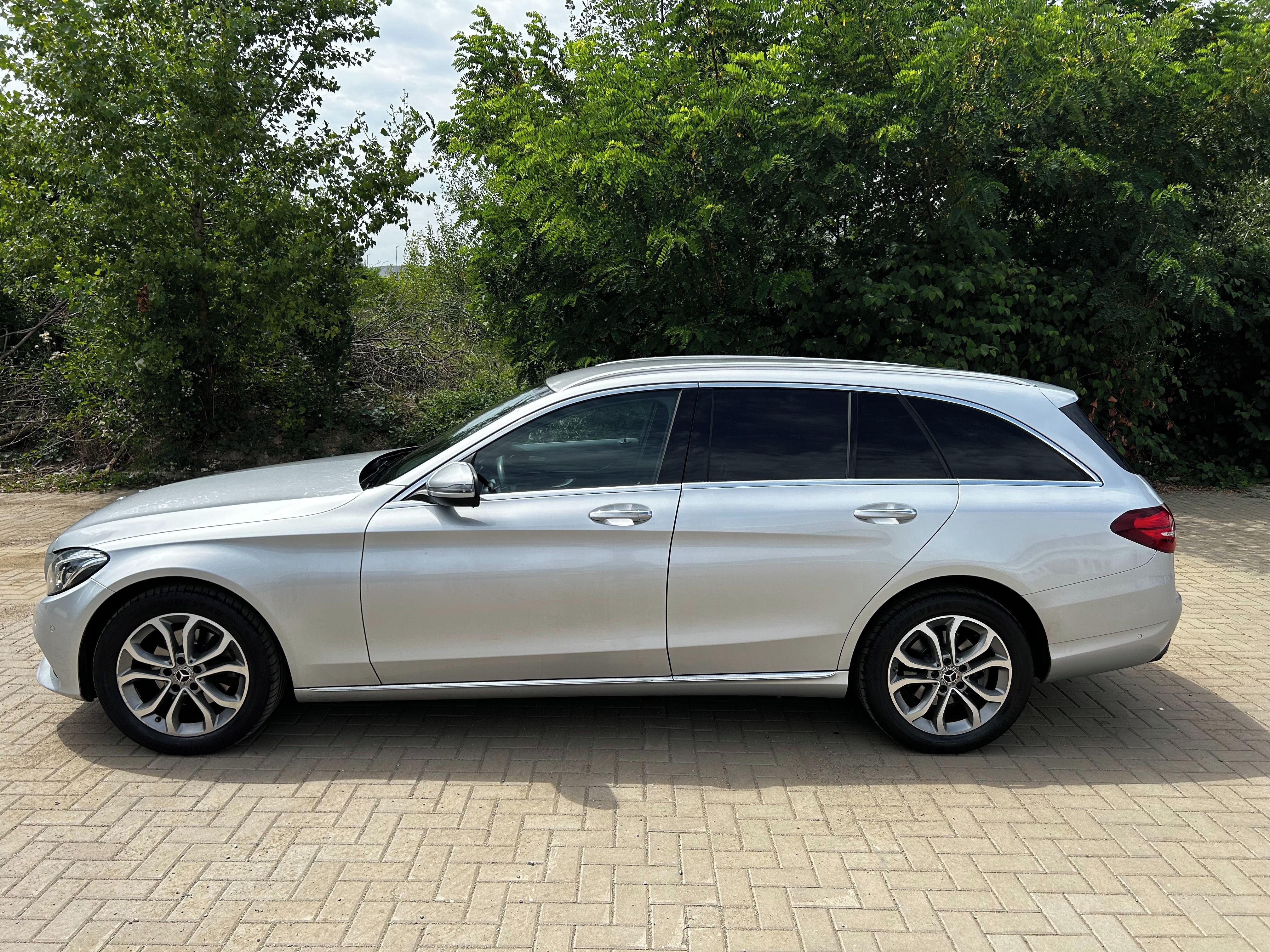 Mercedes-Benz Třídy C, D 4MATIC - fotka 4