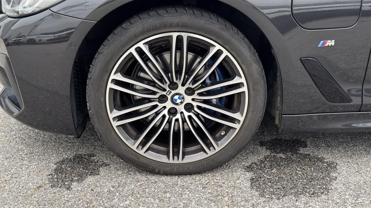 BMW Řada 5, 530e xDrive Mpaket - fotka 4