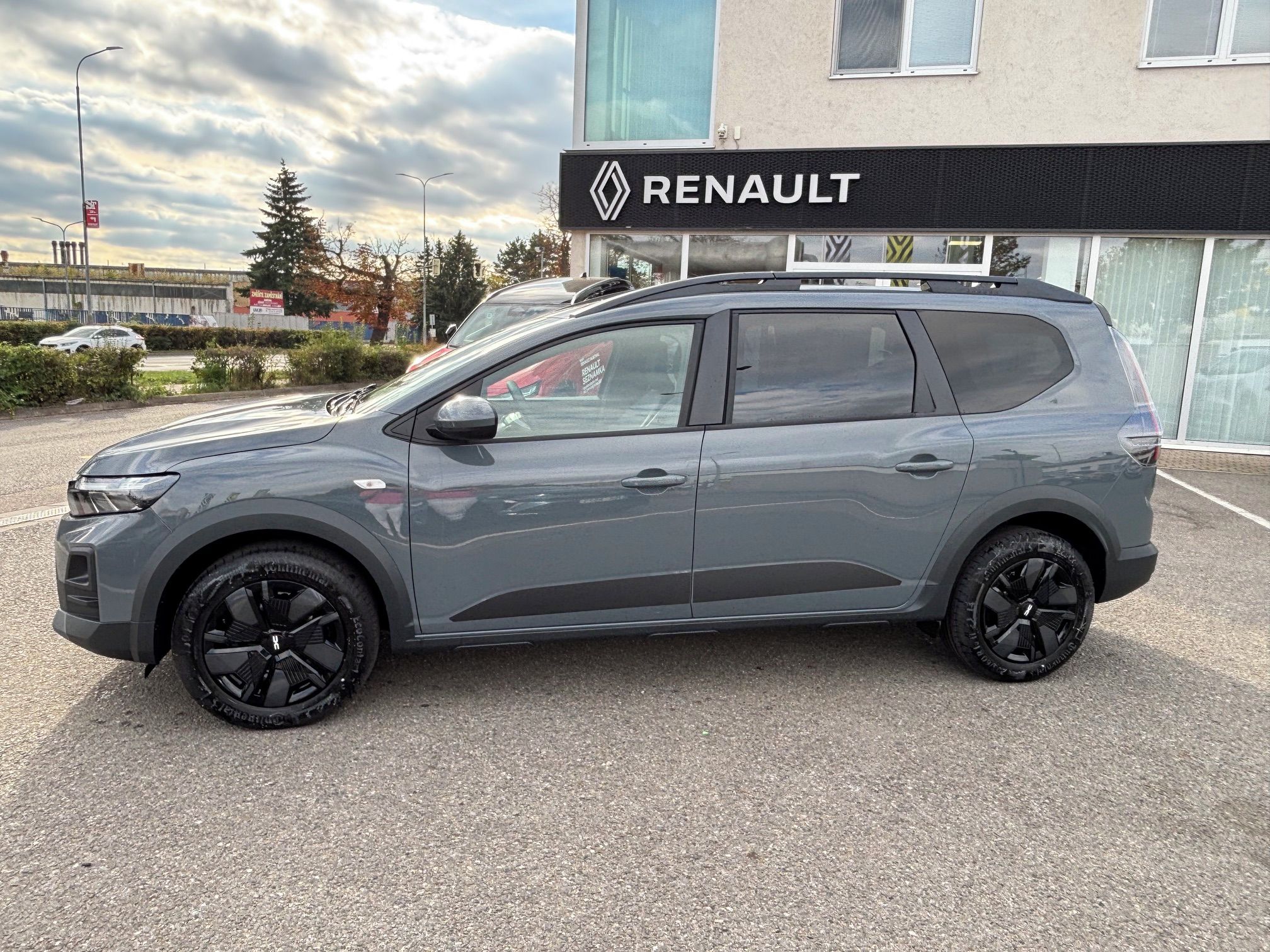 Dacia Jogger, Expression Eco-G 120 5 míst - fotka 2