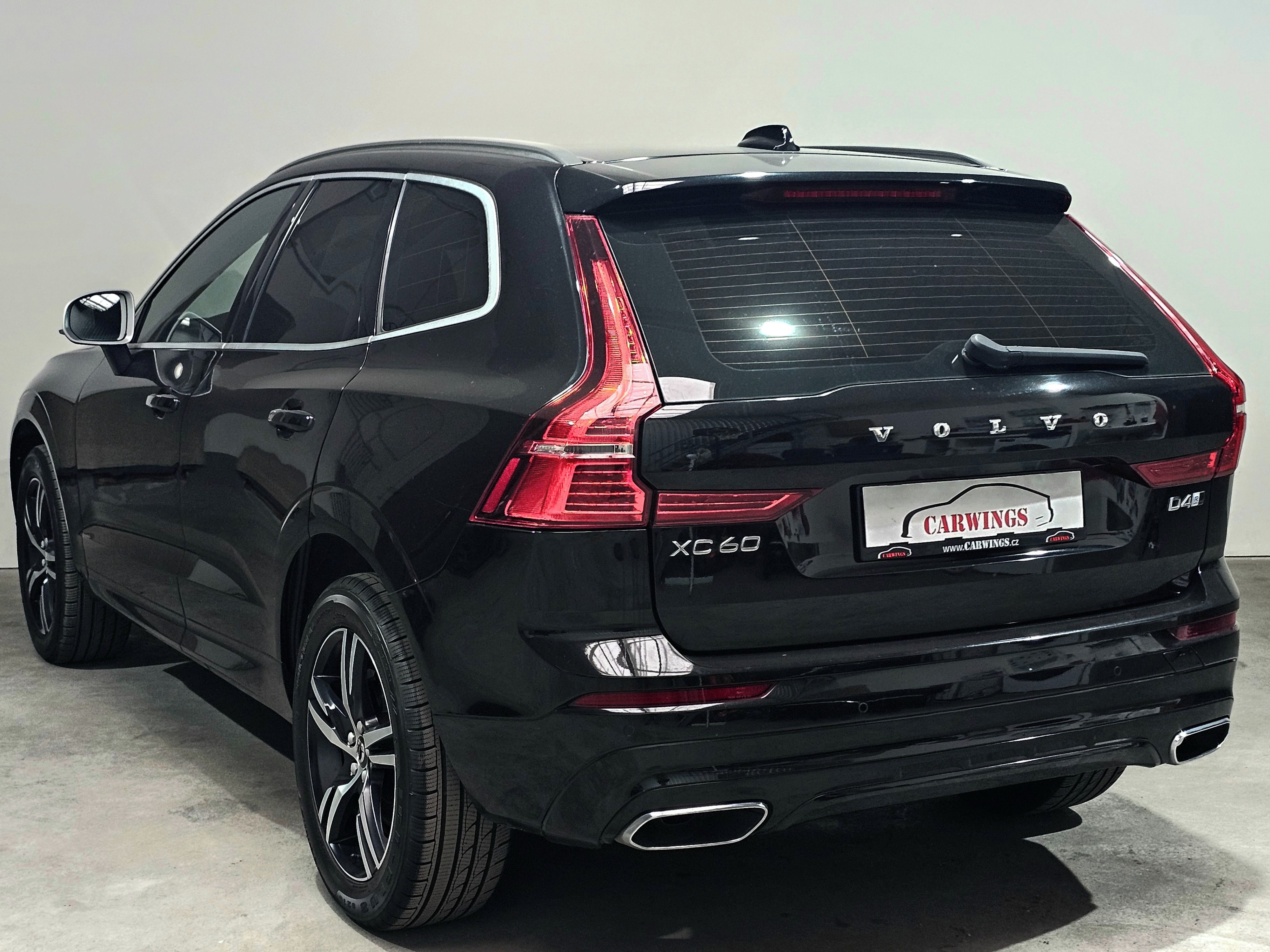 Volvo XC60, D4 140kW AWD R-Design - fotka 4