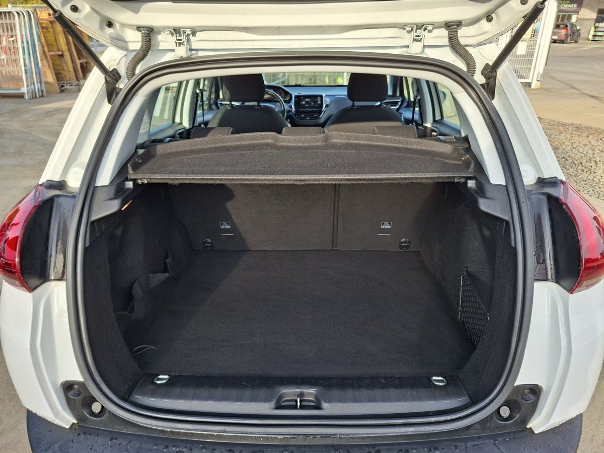 Peugeot 2008, 1,2 PT 110k M5 2.MAJ - fotka 5