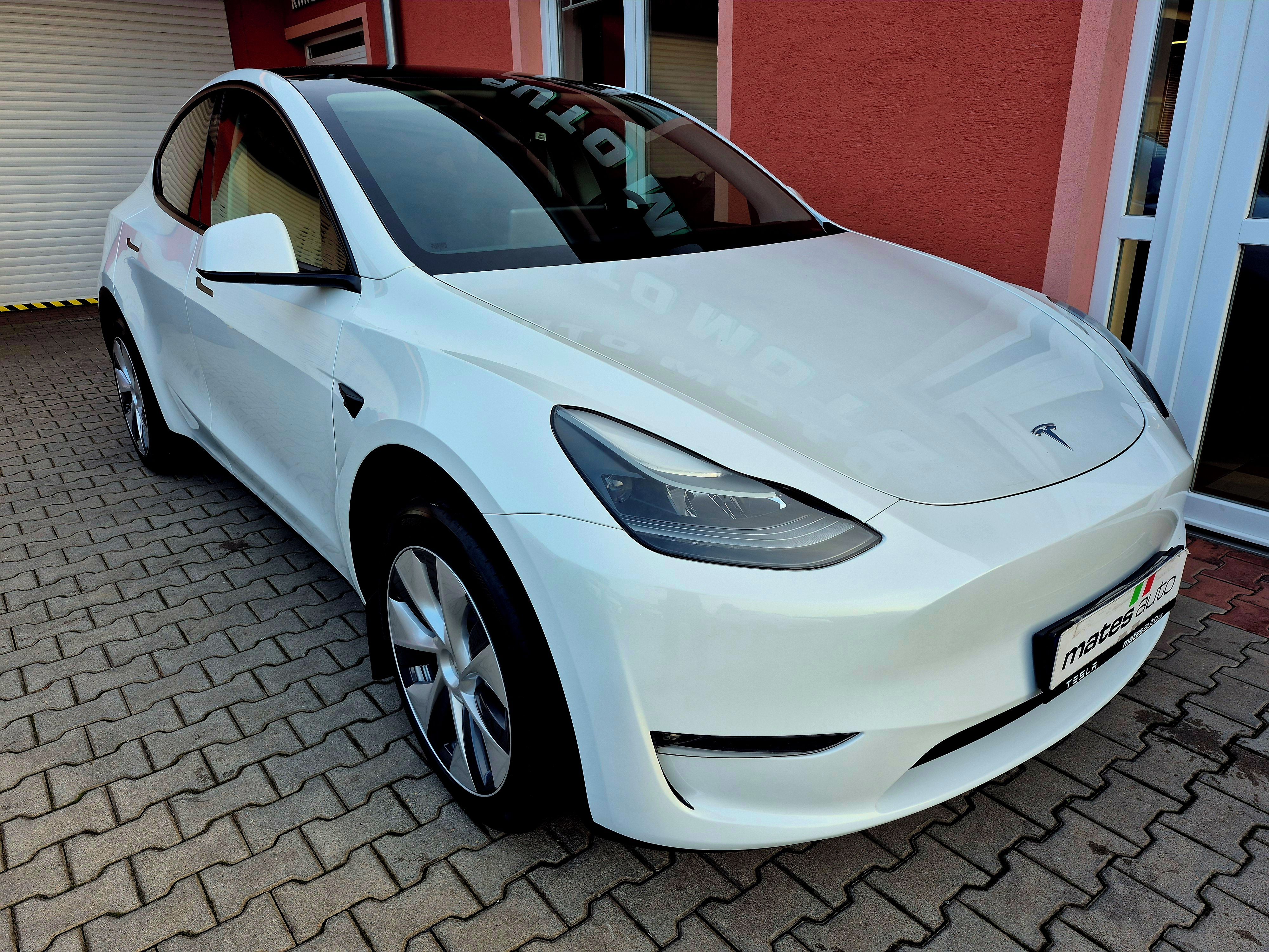 Tesla Model Y, Long R.Dual Motor, Berlín, TAŽ - fotka 3