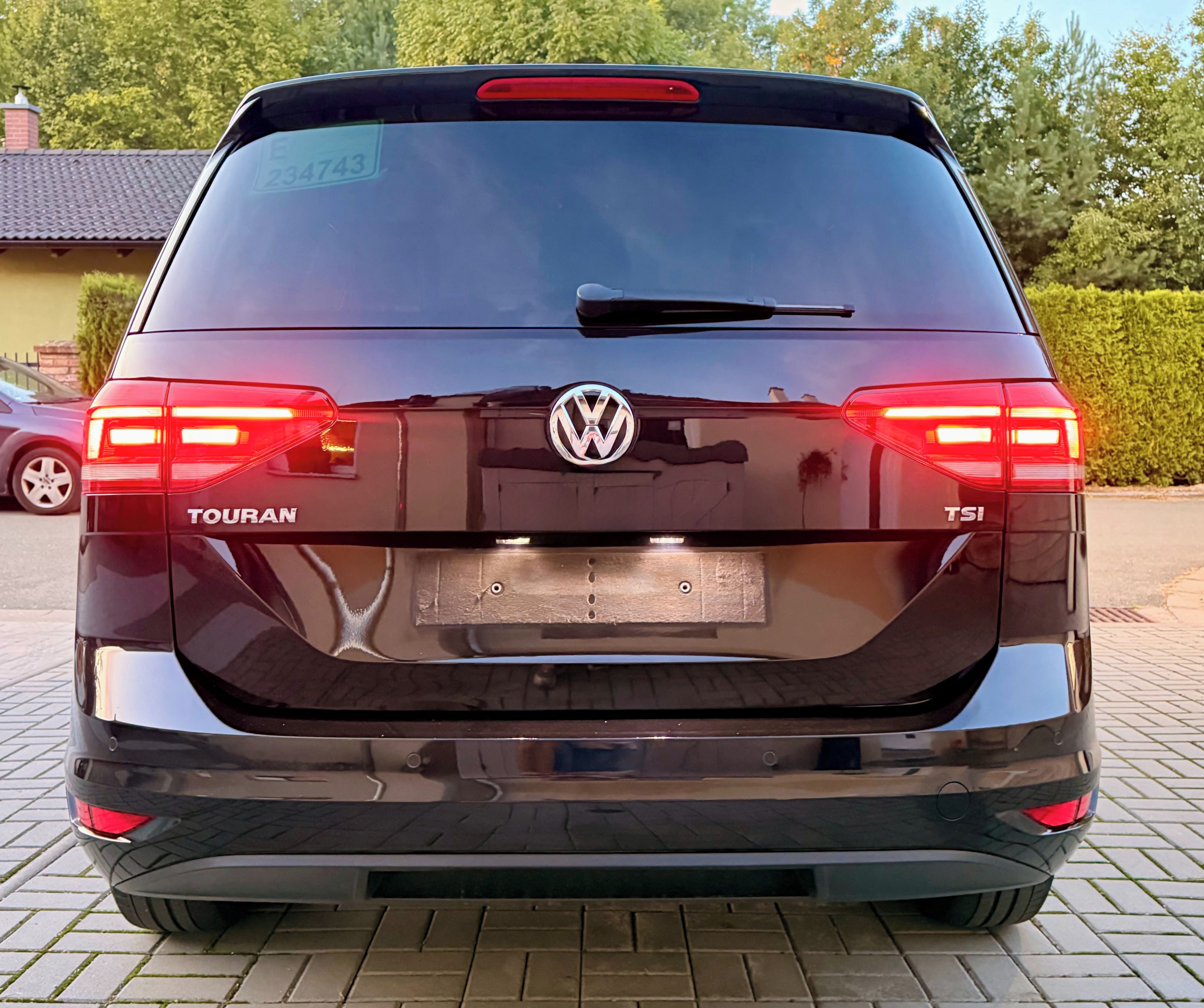 Volkswagen Touran, 1.2TSI 81kW -1.maj- servis VW - fotka 6